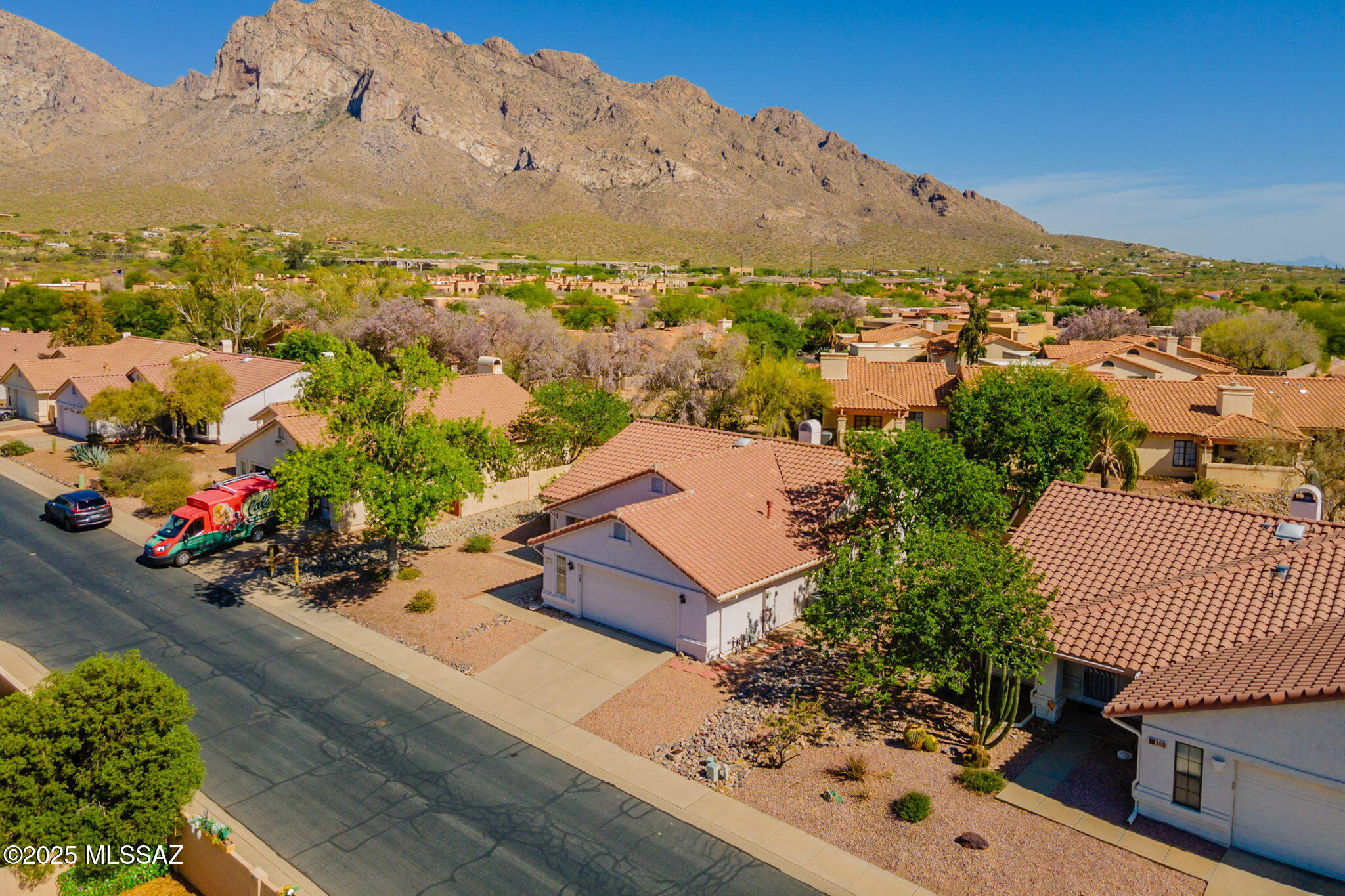 120 E Carolwood Drive