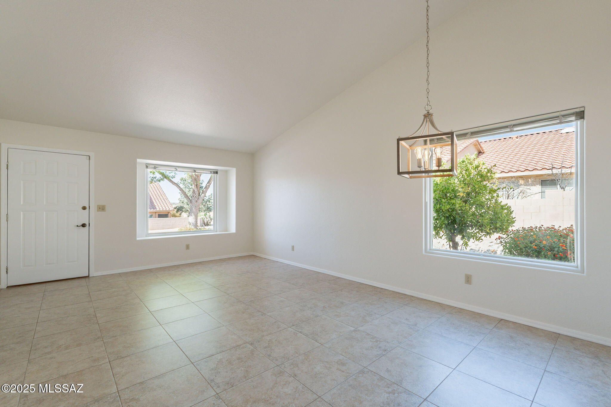 120 E Carolwood Drive