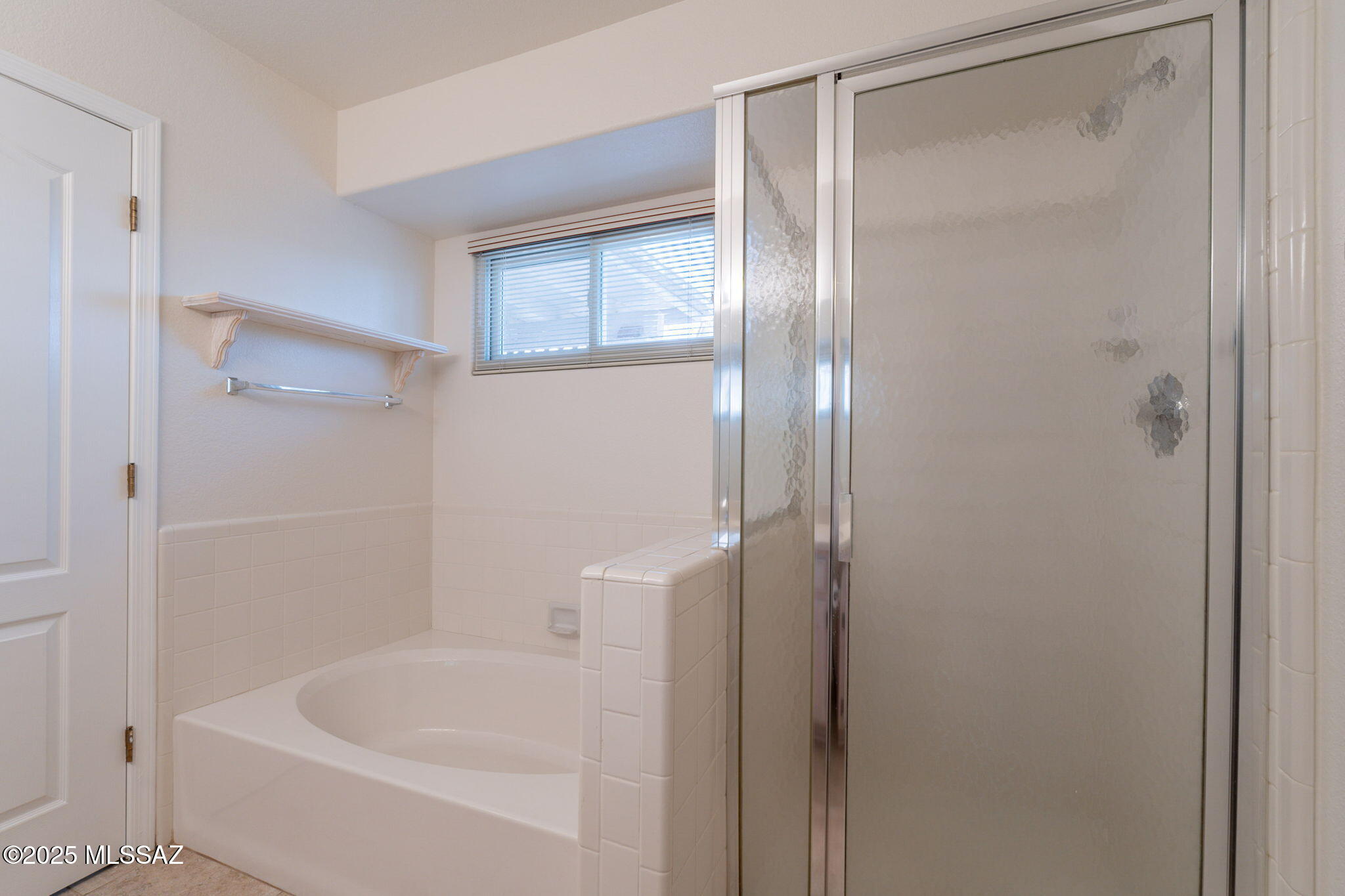 120 E Carolwood Drive