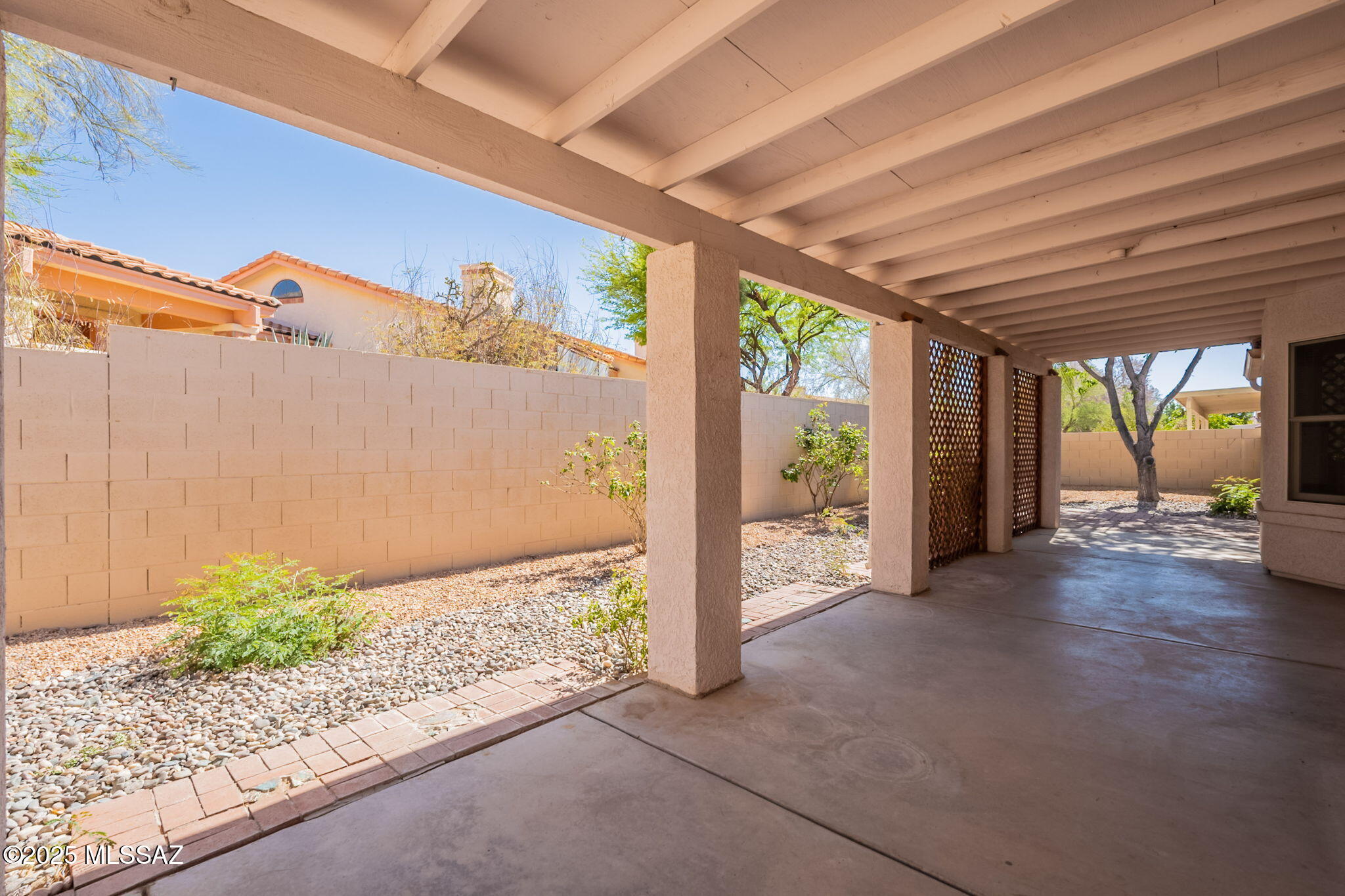 120 E Carolwood Drive