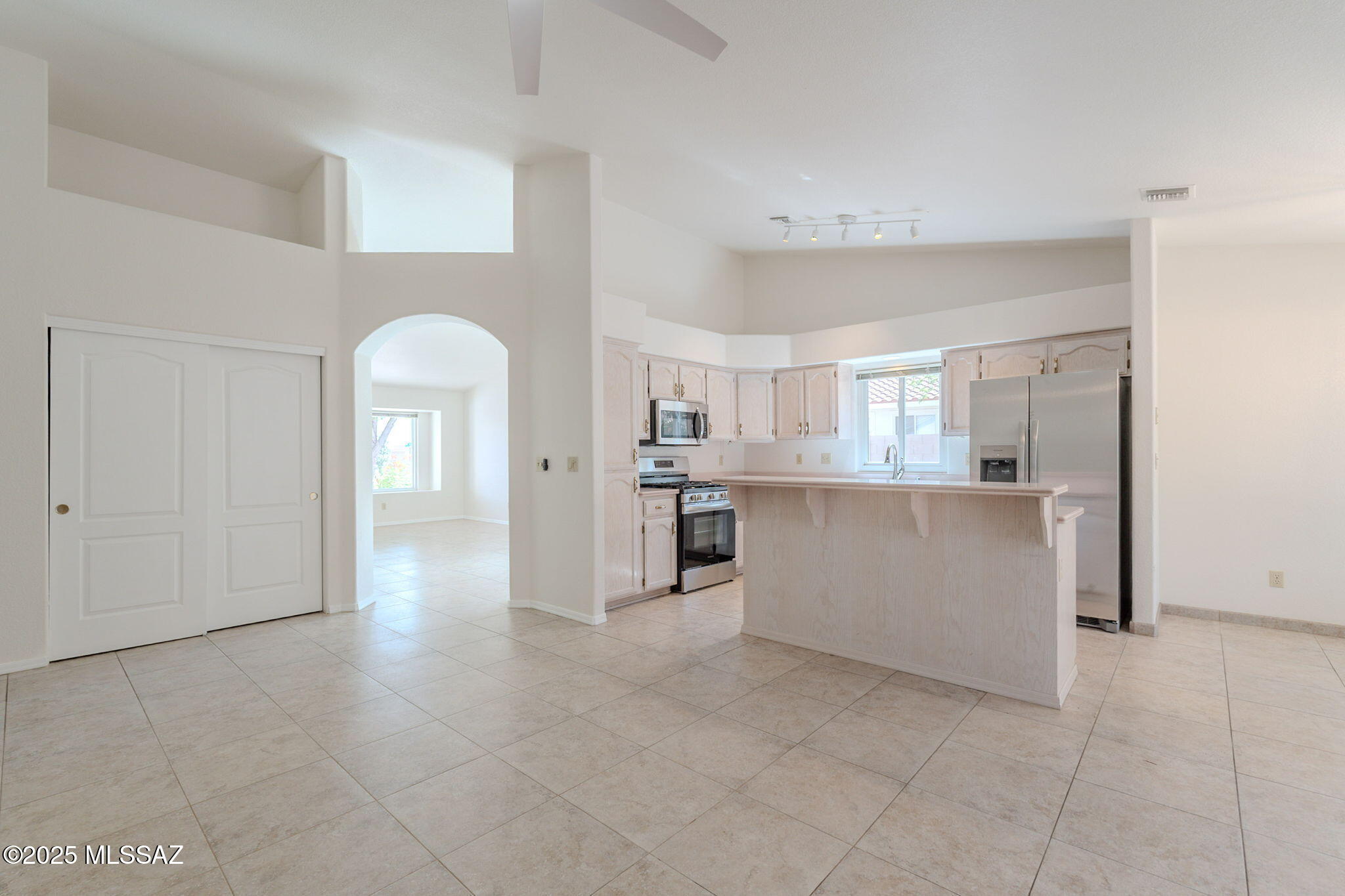 120 E Carolwood Drive