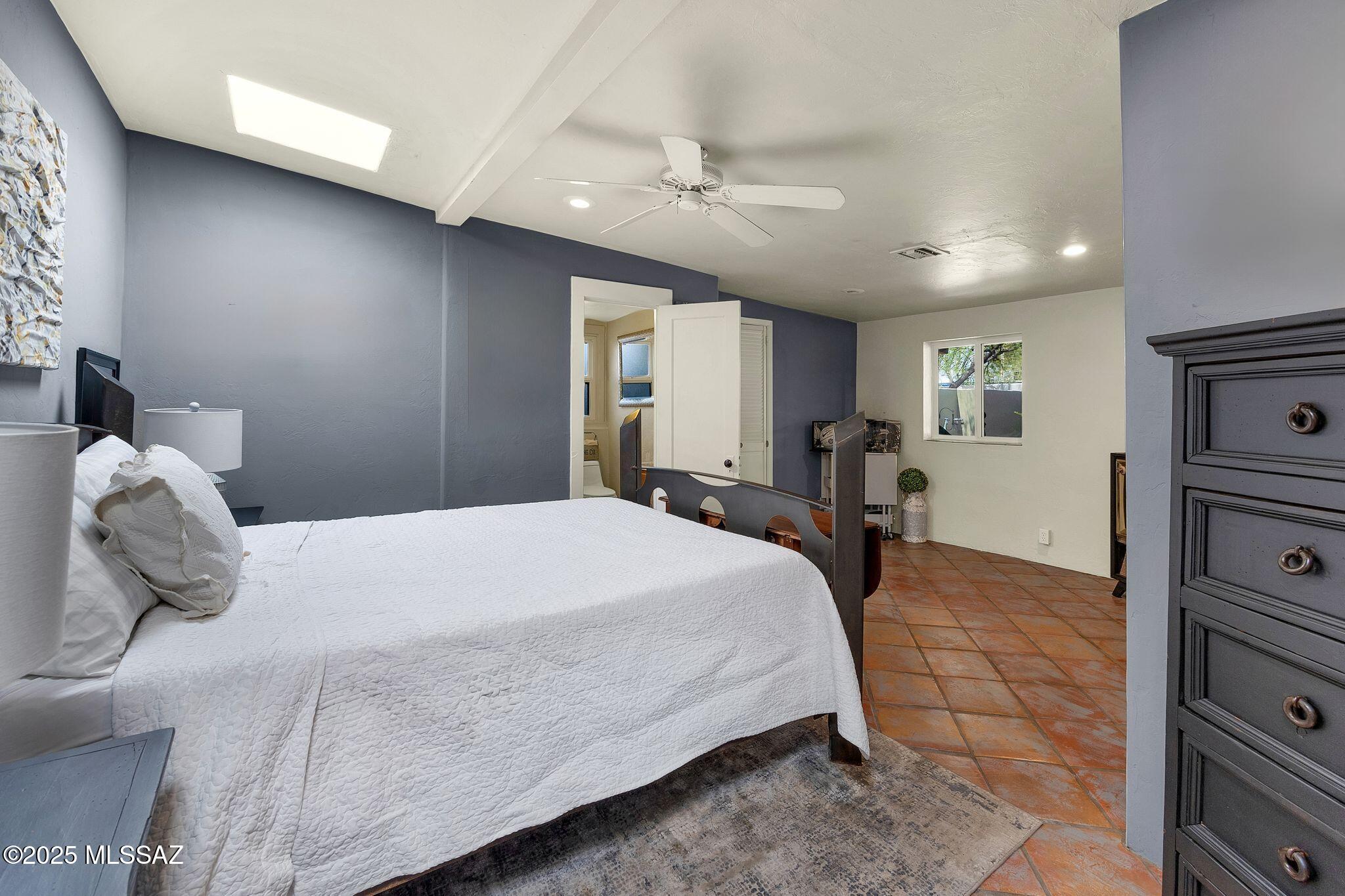 801 N Catalina Avenue