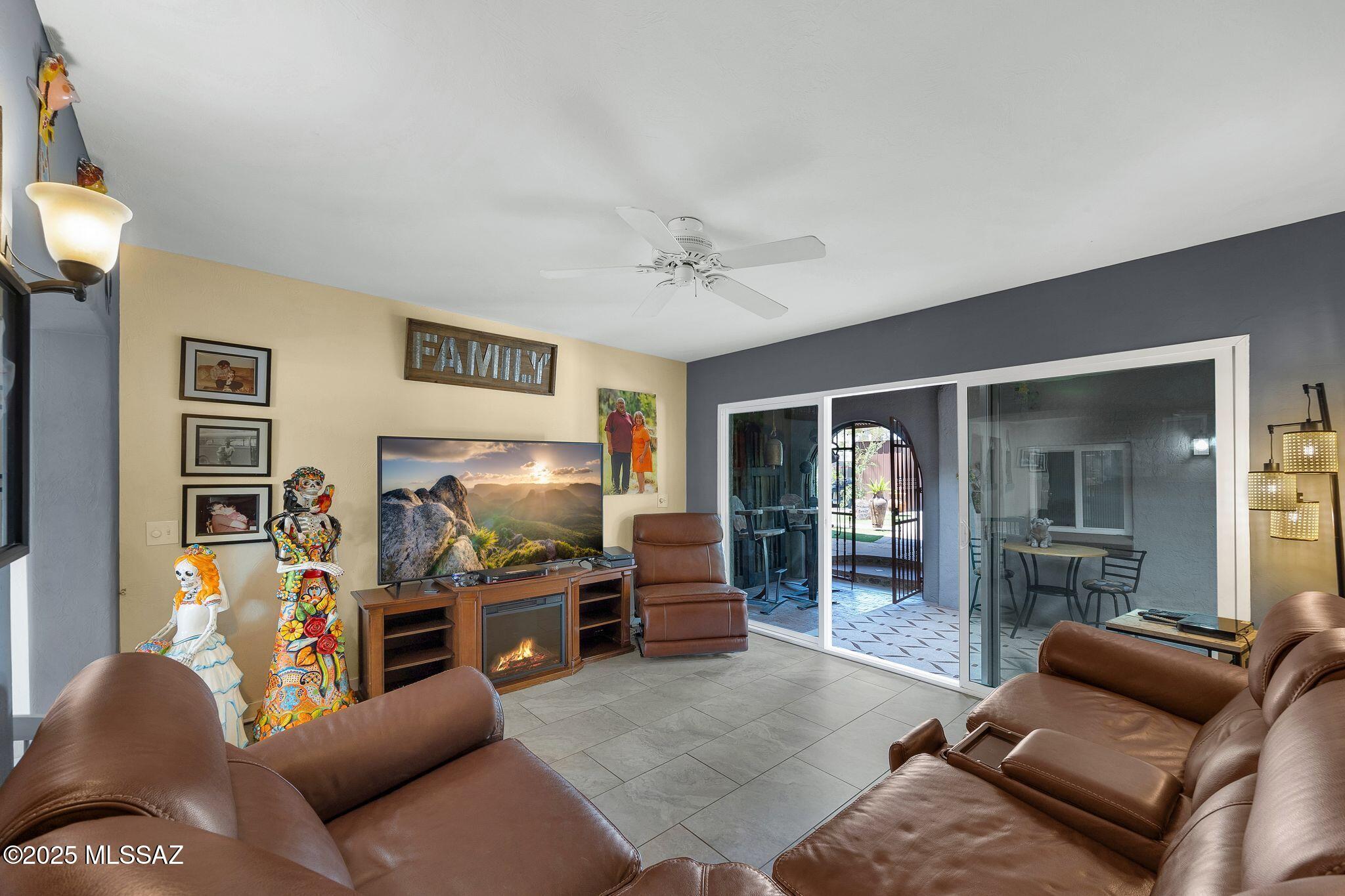 801 N Catalina Avenue