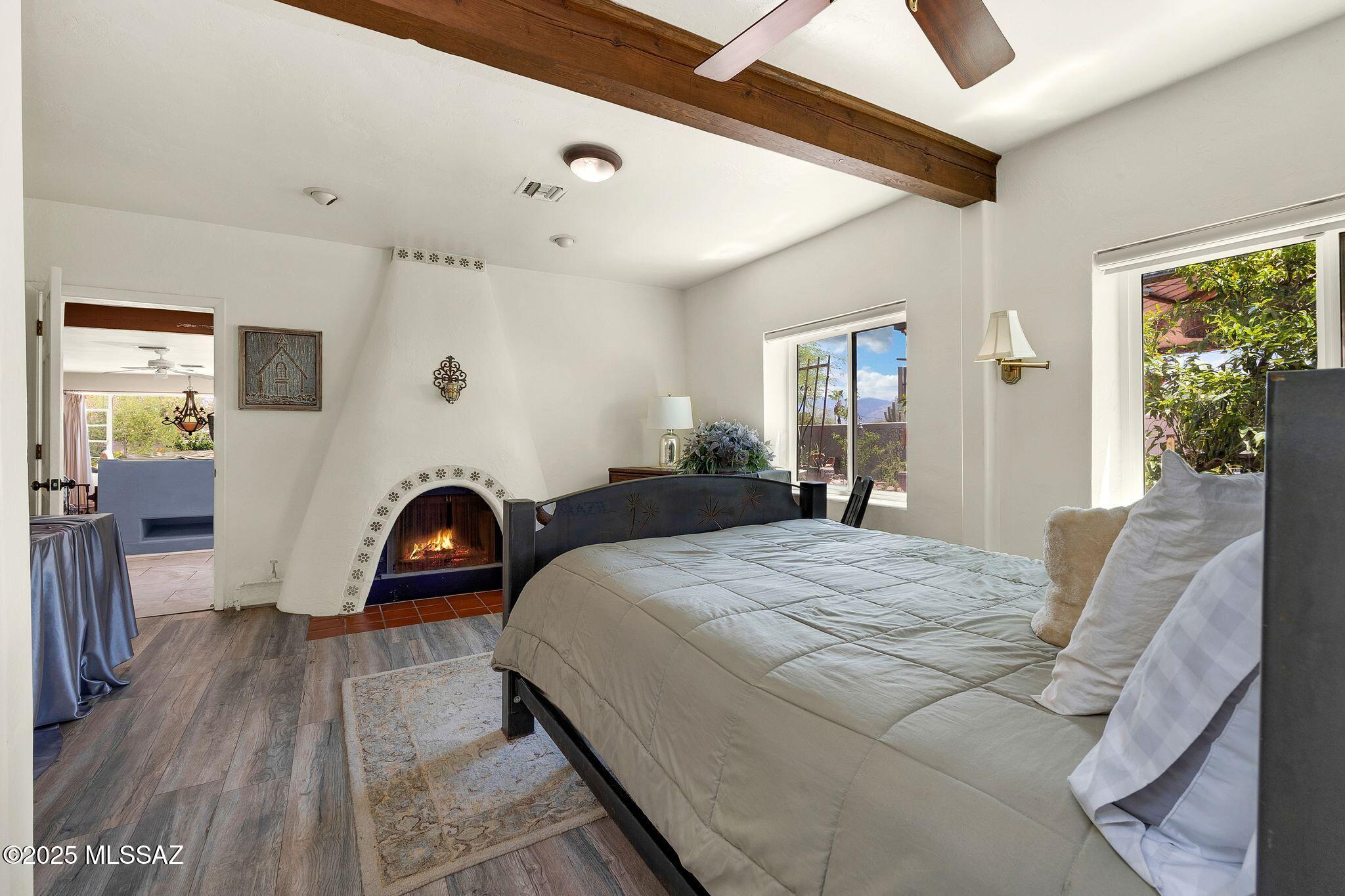 801 N Catalina Avenue