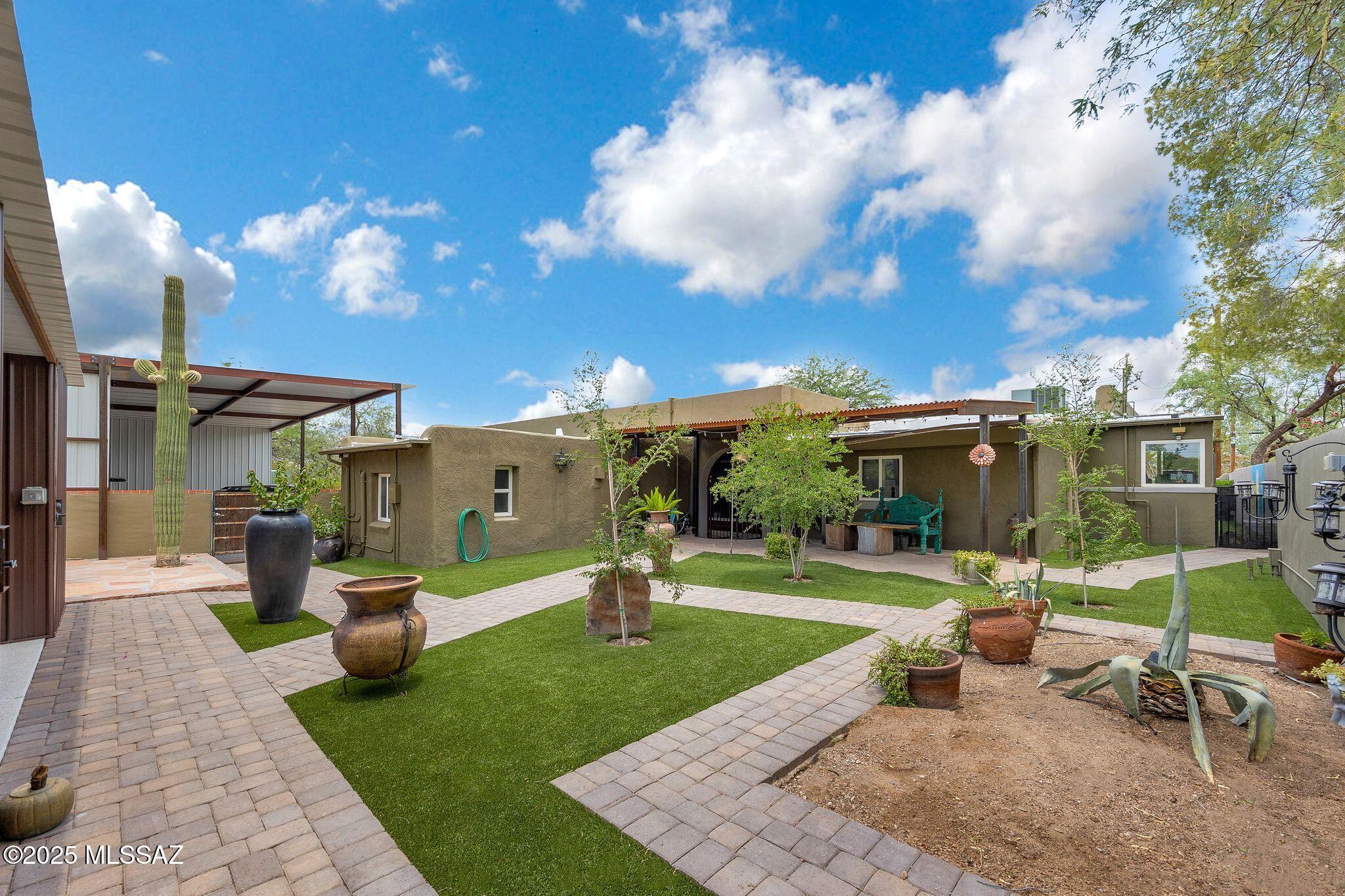 801 N Catalina Avenue