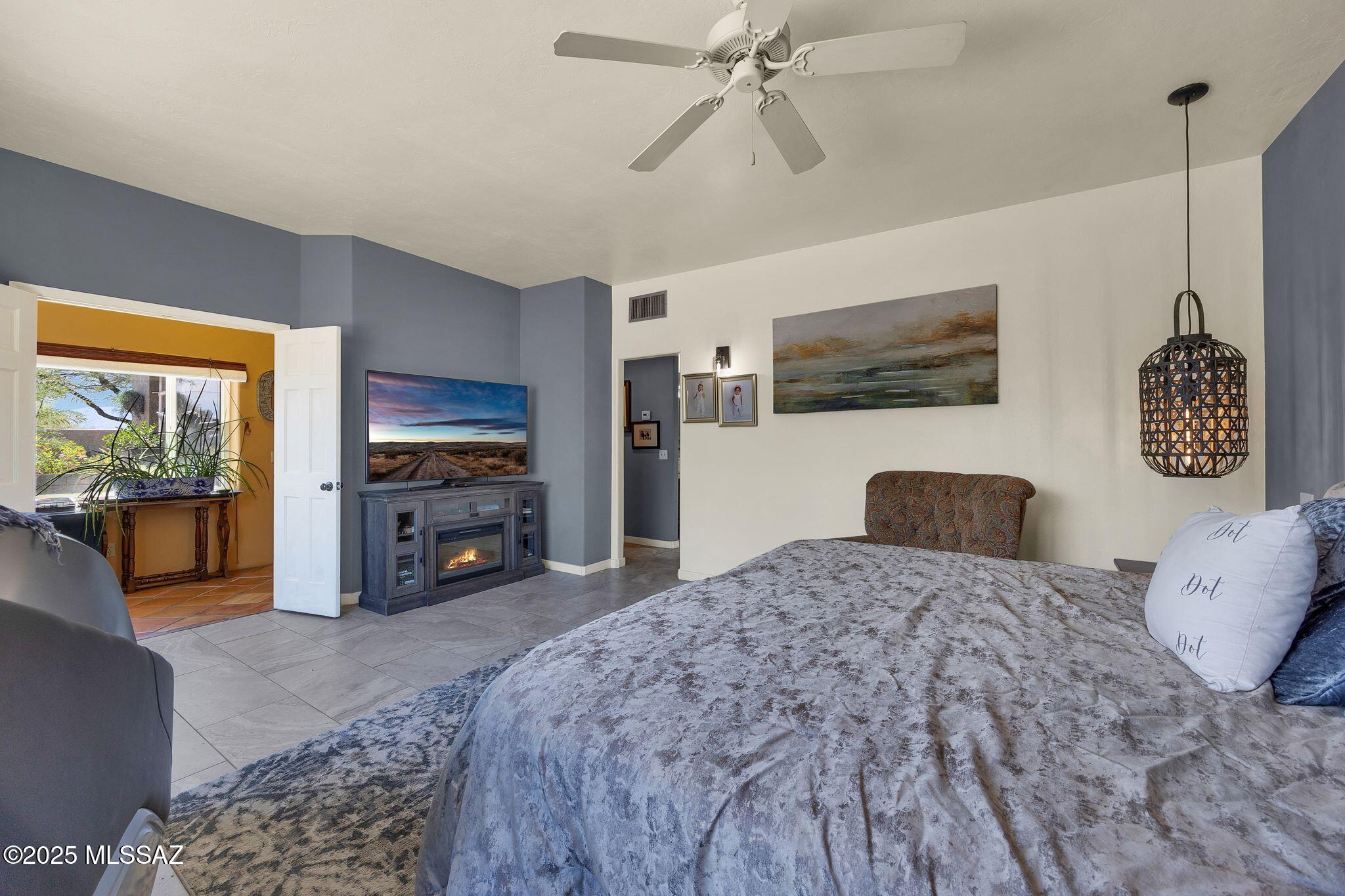 801 N Catalina Avenue