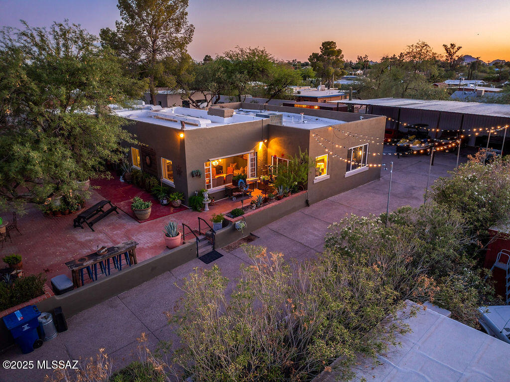 801 N Catalina Avenue