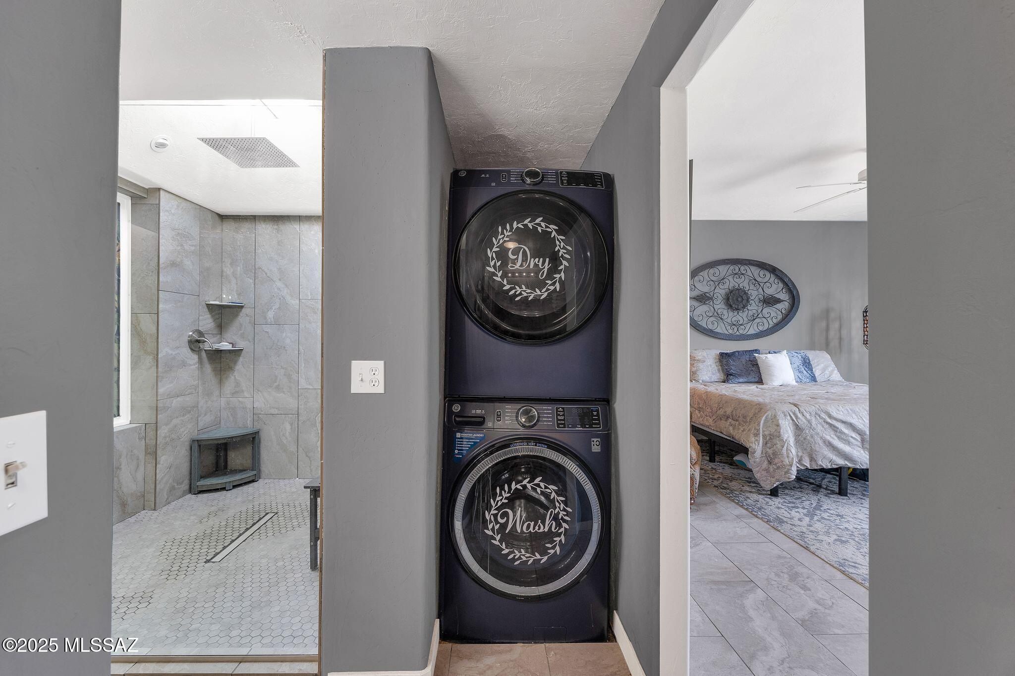 801 N Catalina Avenue