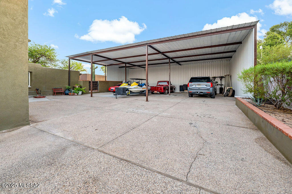 801 N Catalina Avenue