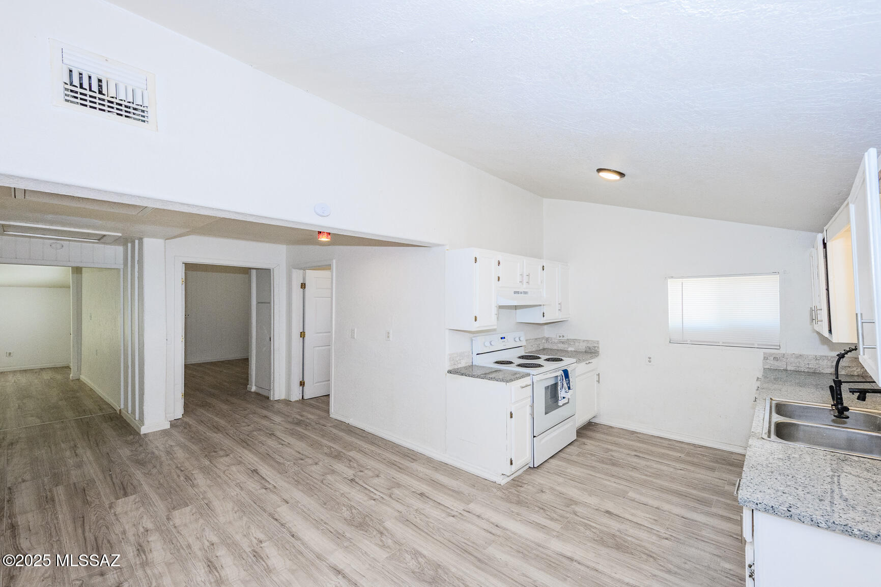 176 S Central Avenue