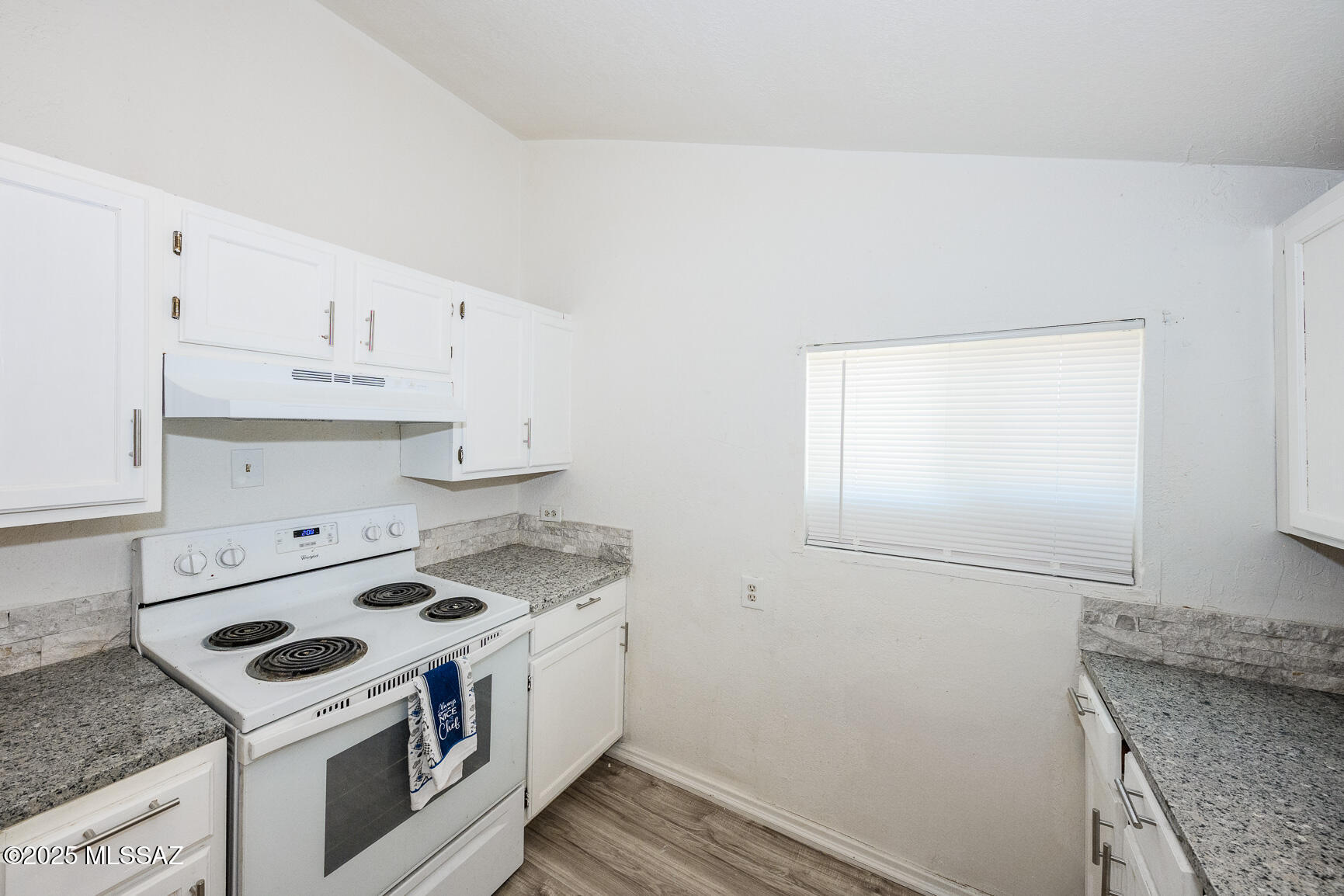 176 S Central Avenue