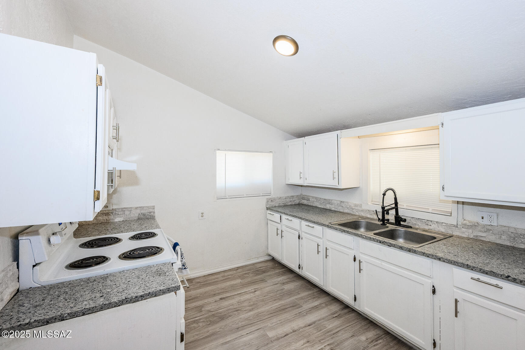 176 S Central Avenue