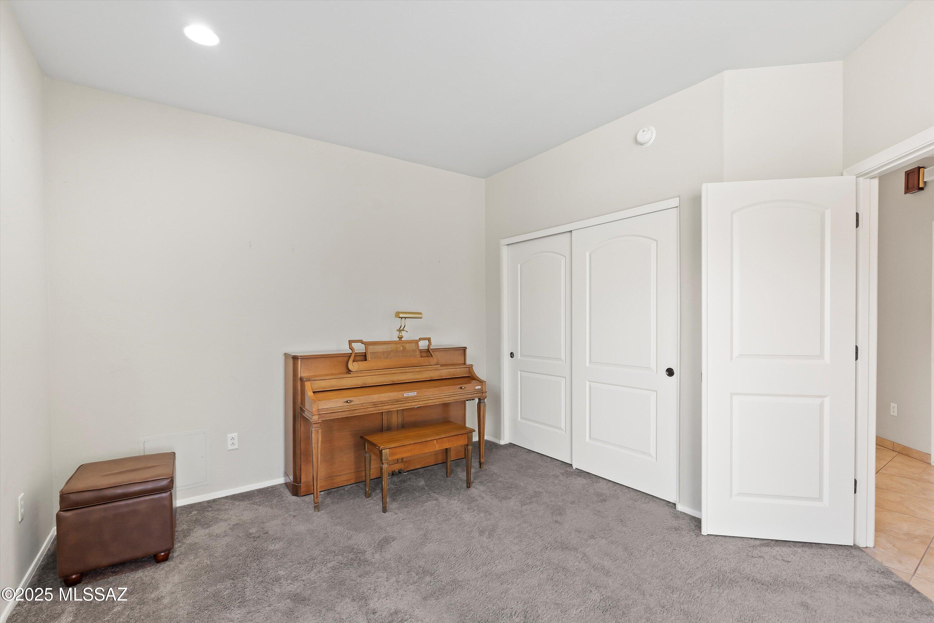 2841 N Vactor Ranch Place