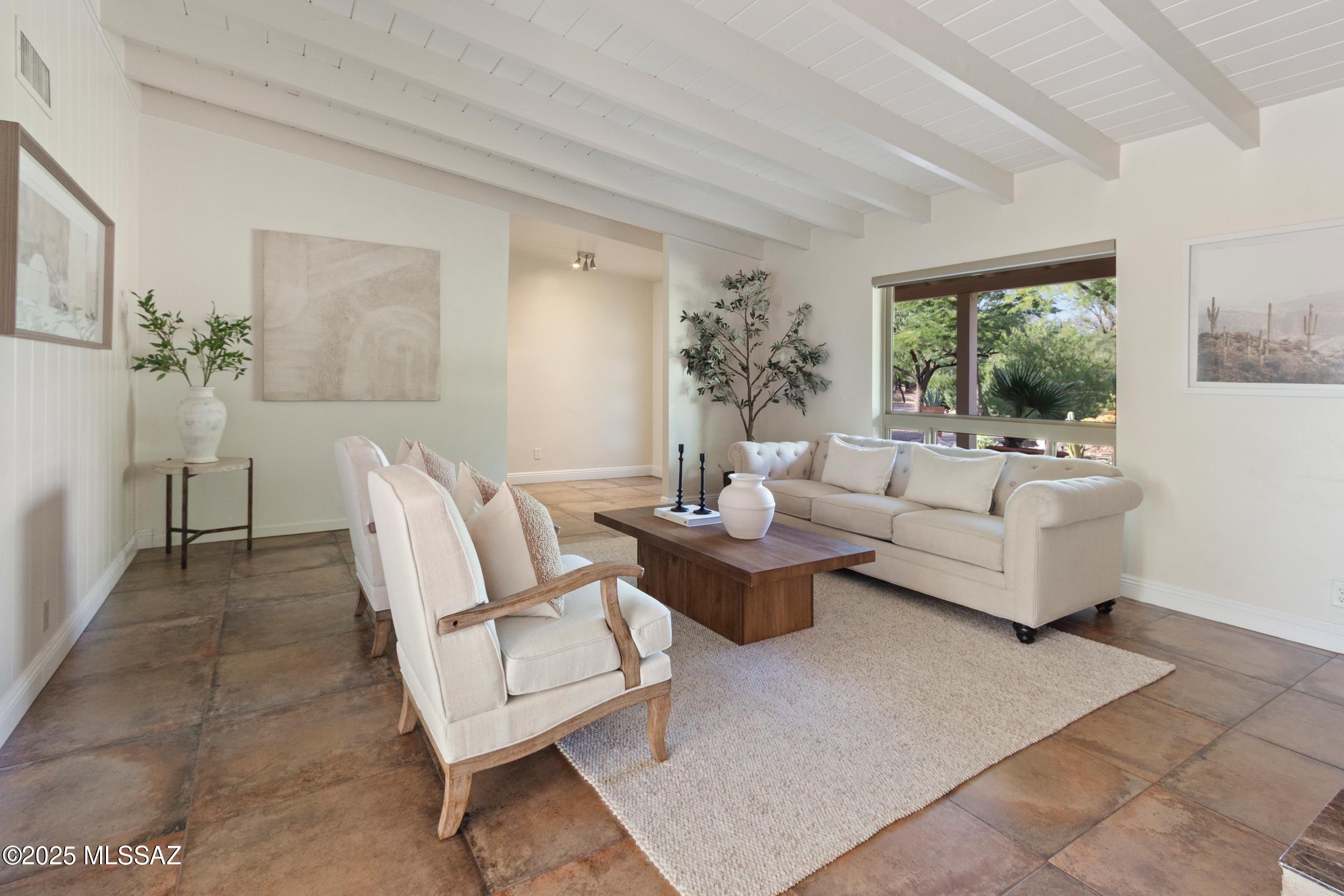 6052 E West Miramar Drive