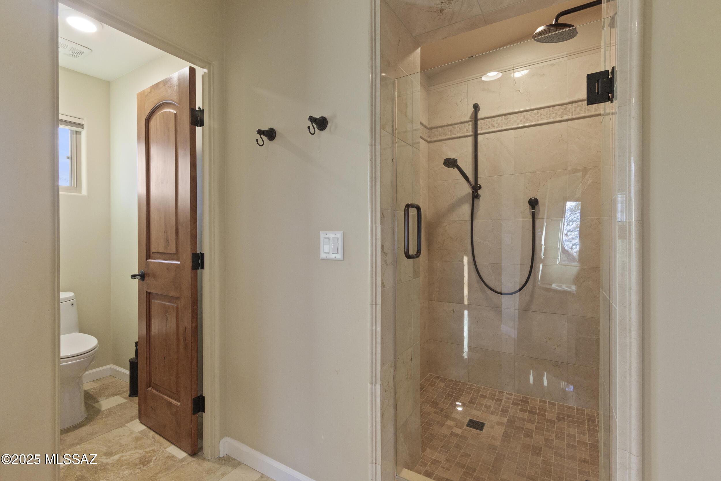 6052 E West Miramar Drive