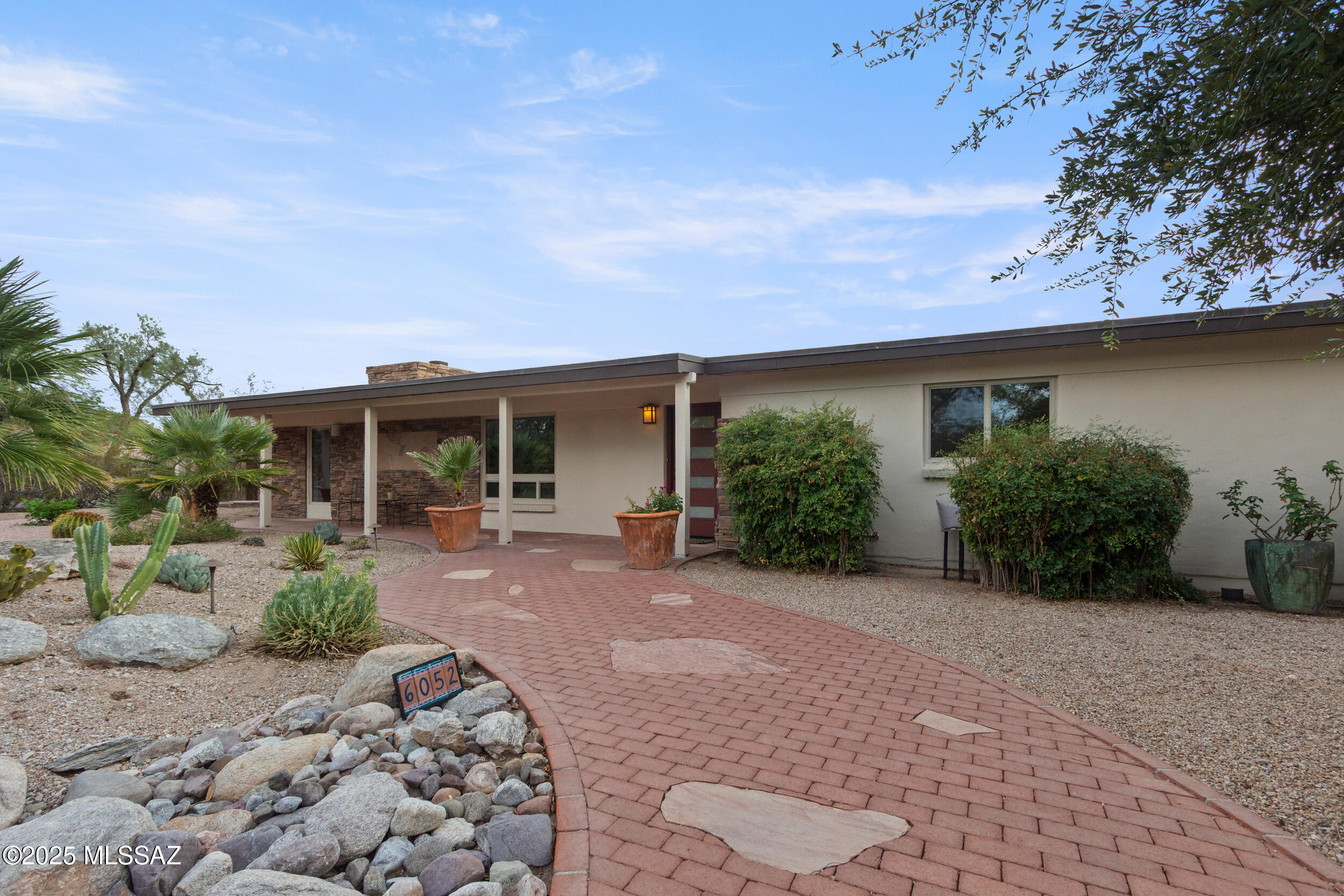 6052 E West Miramar Drive