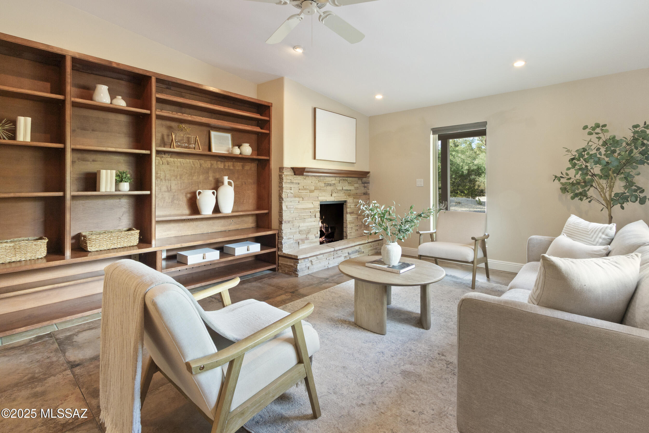 6052 E West Miramar Drive