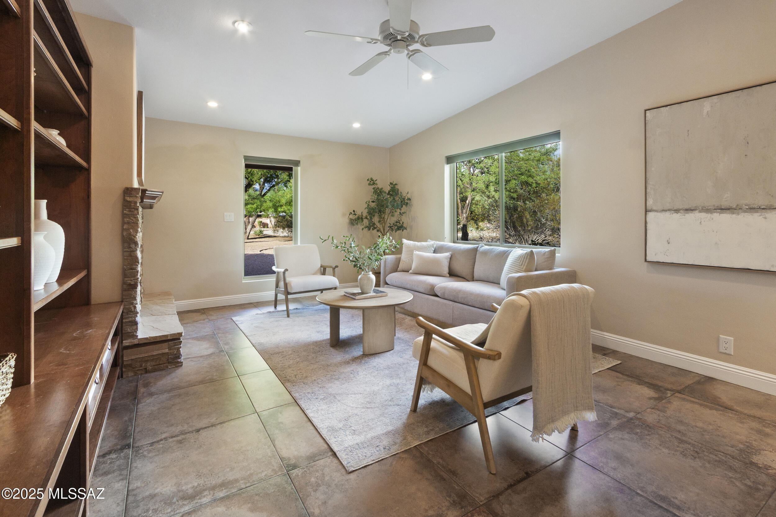 6052 E West Miramar Drive