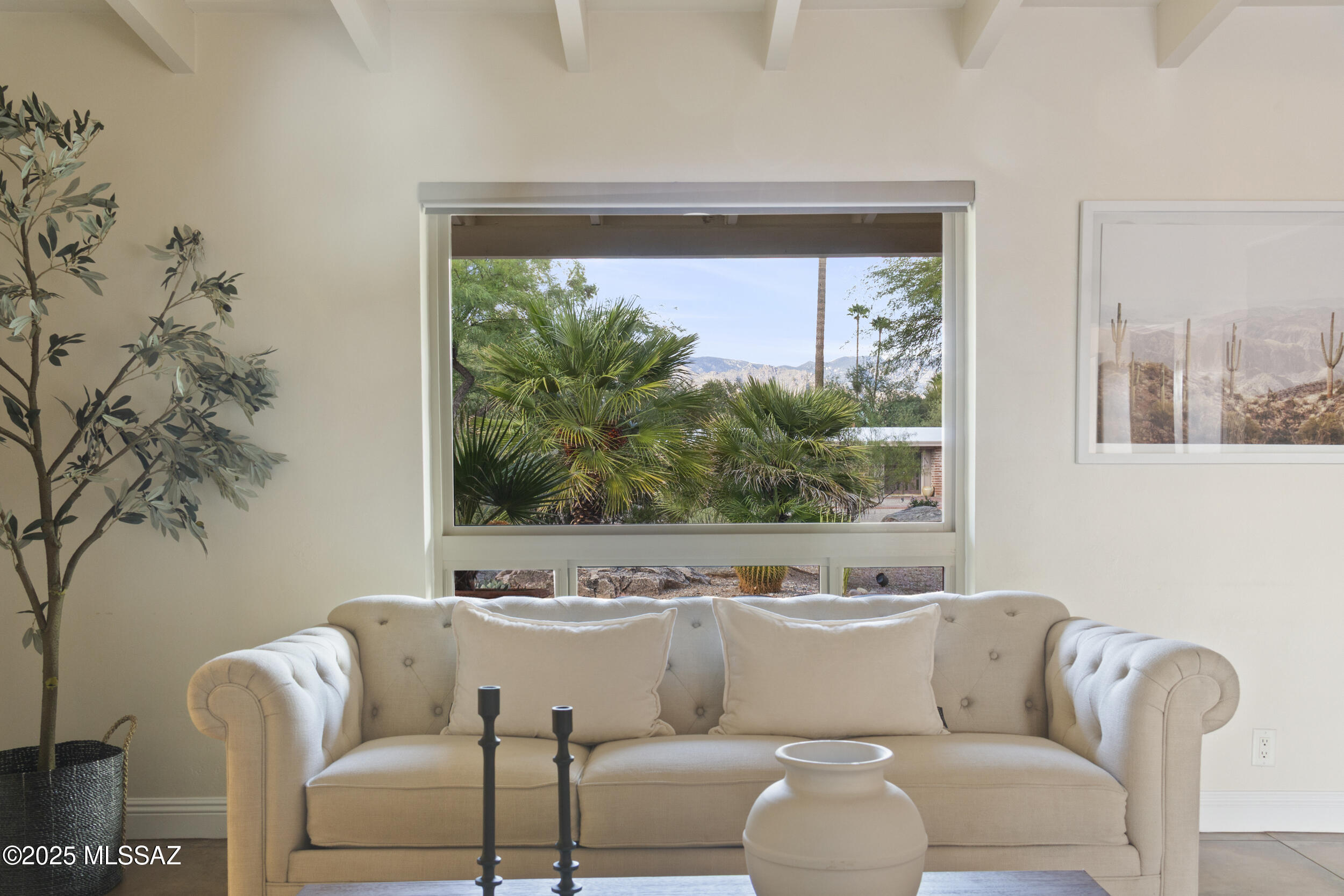 6052 E West Miramar Drive