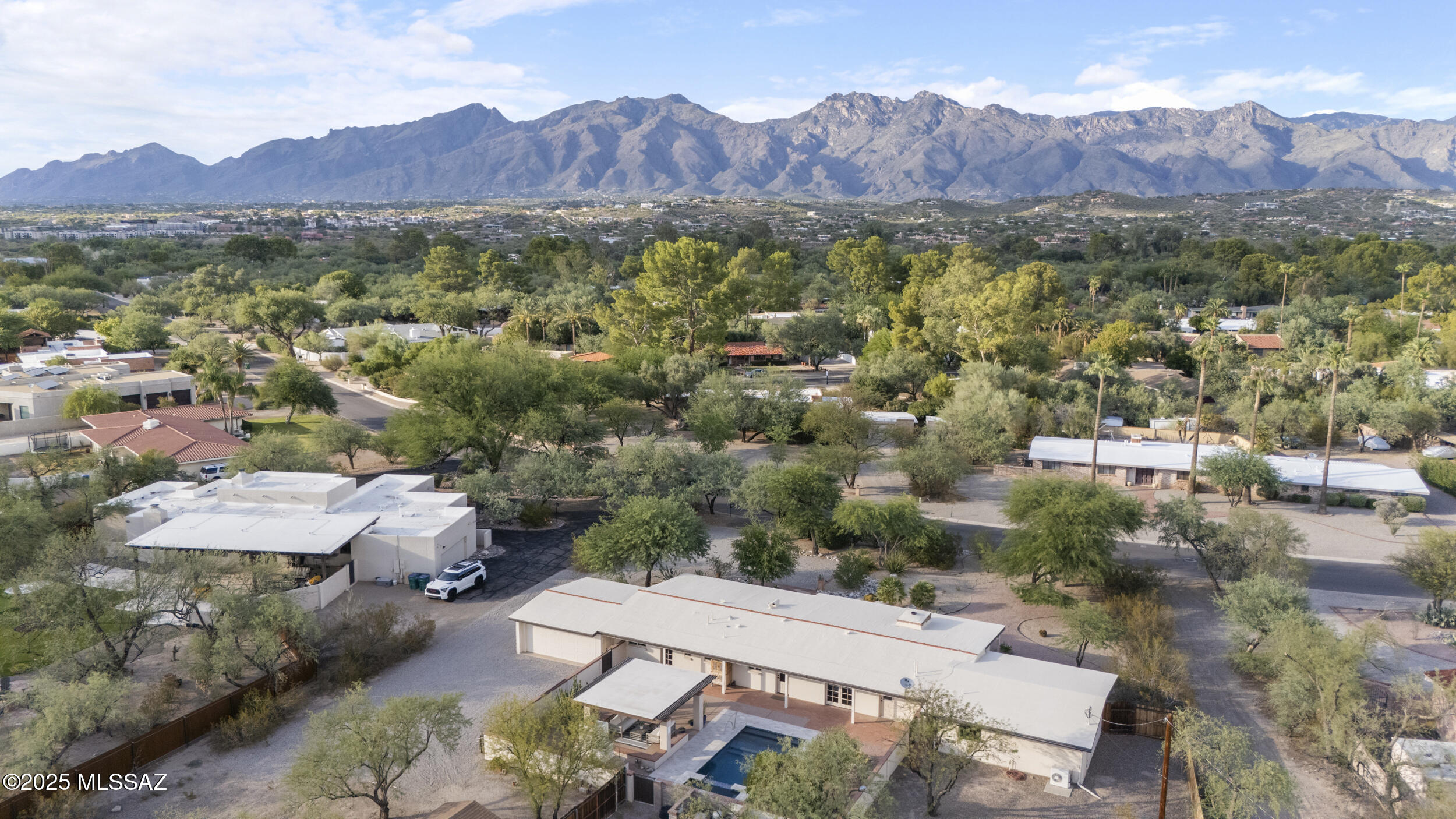 6052 E West Miramar Drive