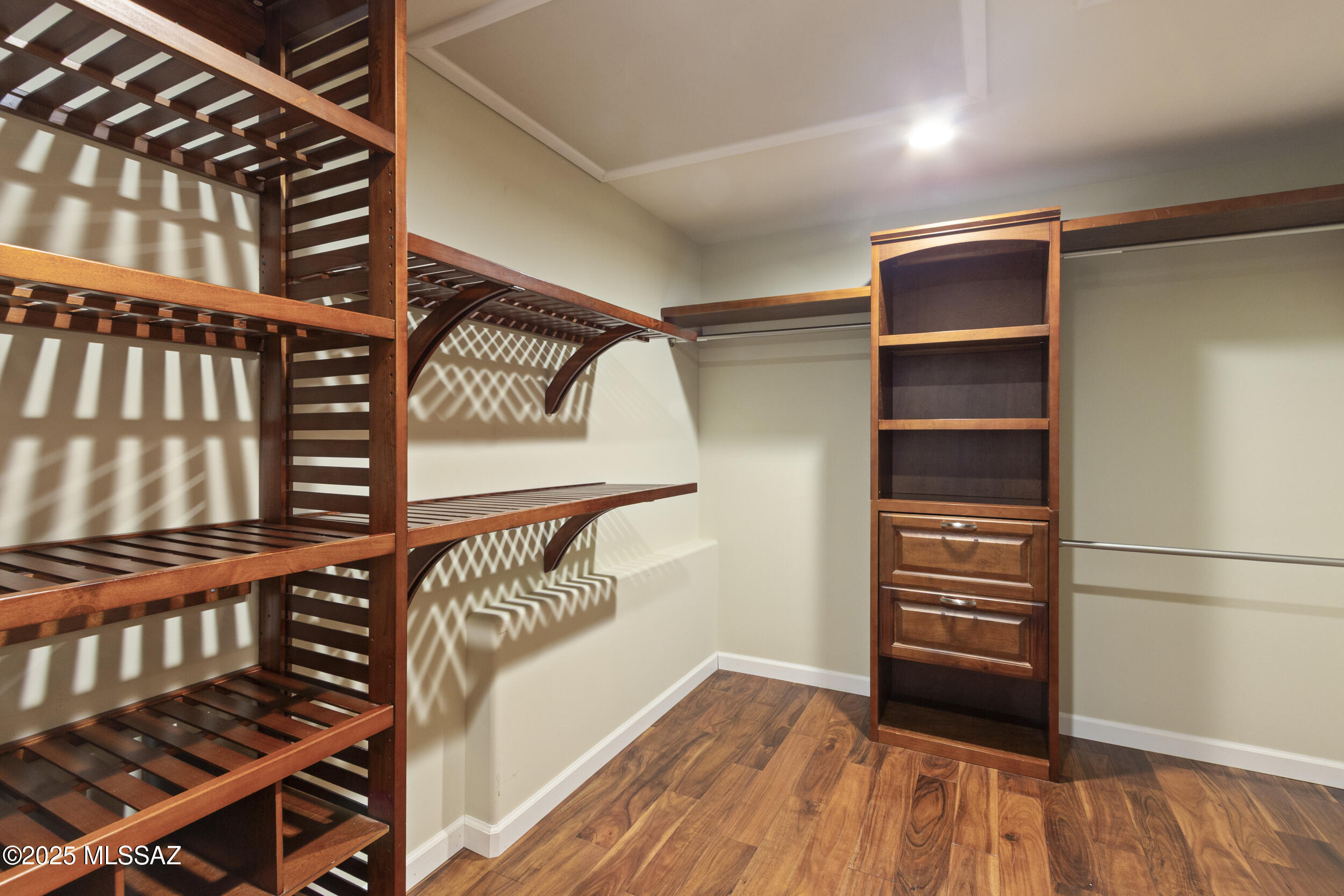 6052 E West Miramar Drive