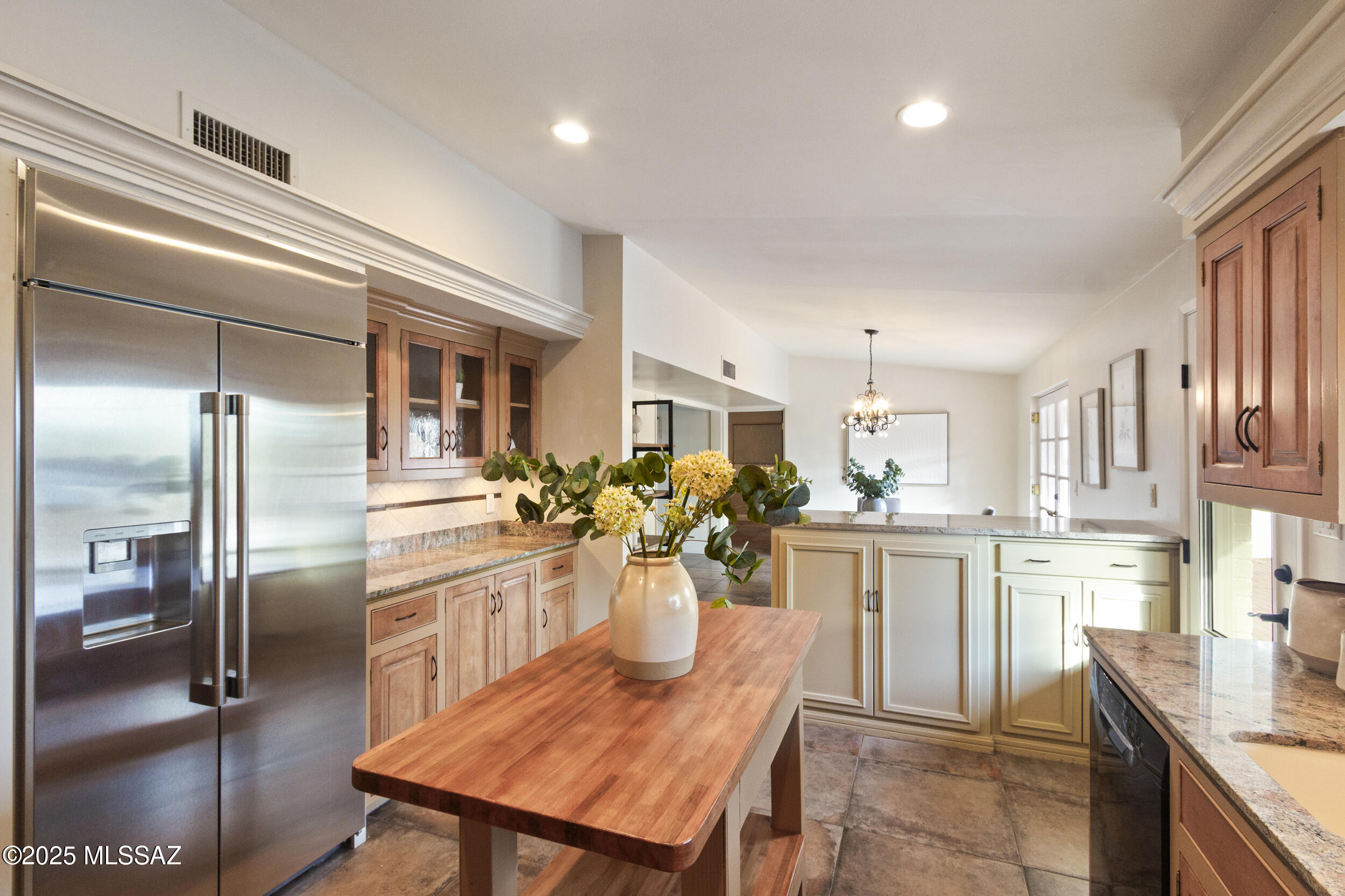 6052 E West Miramar Drive