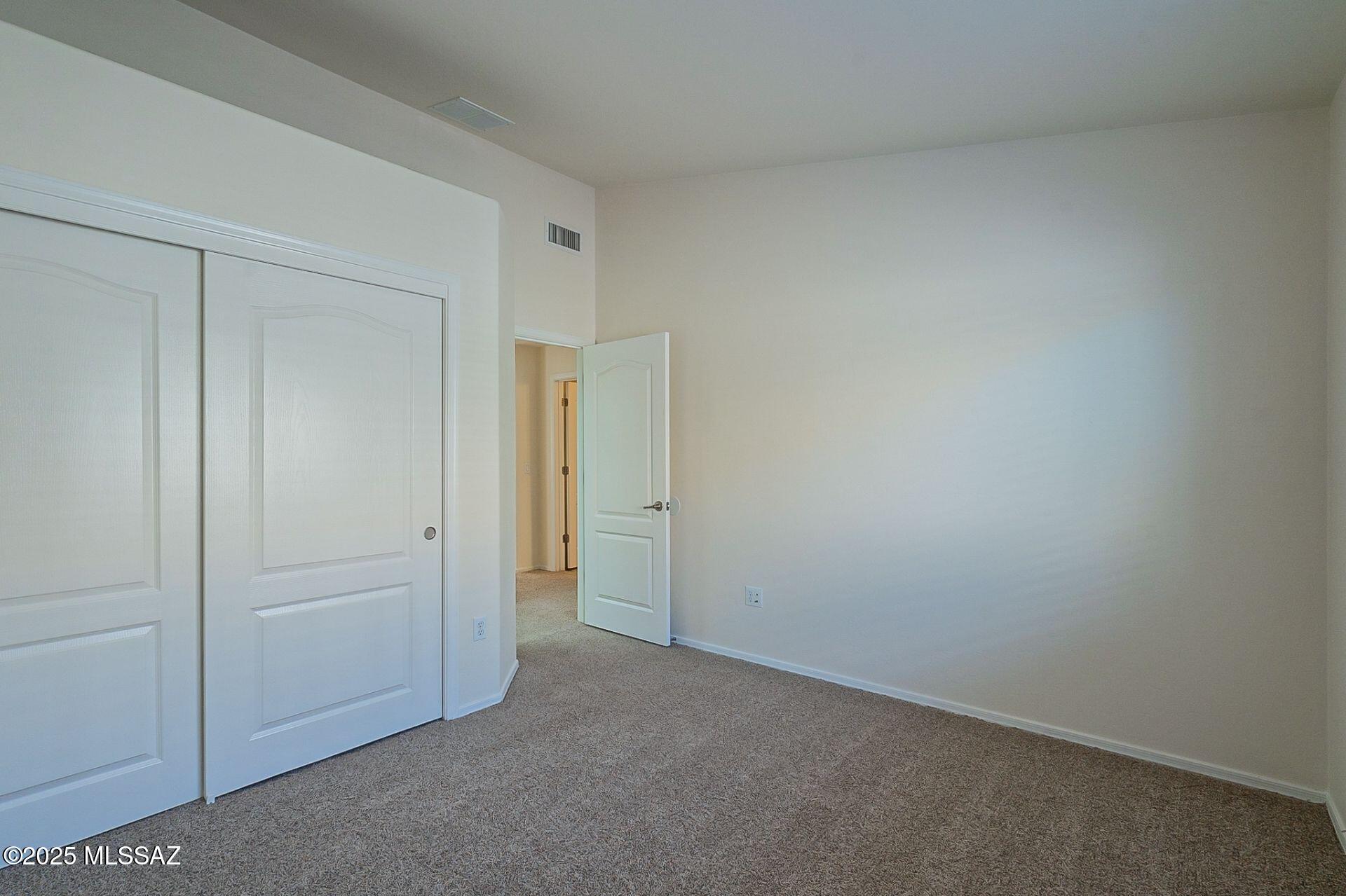 4018 E Shadow Branch Drive