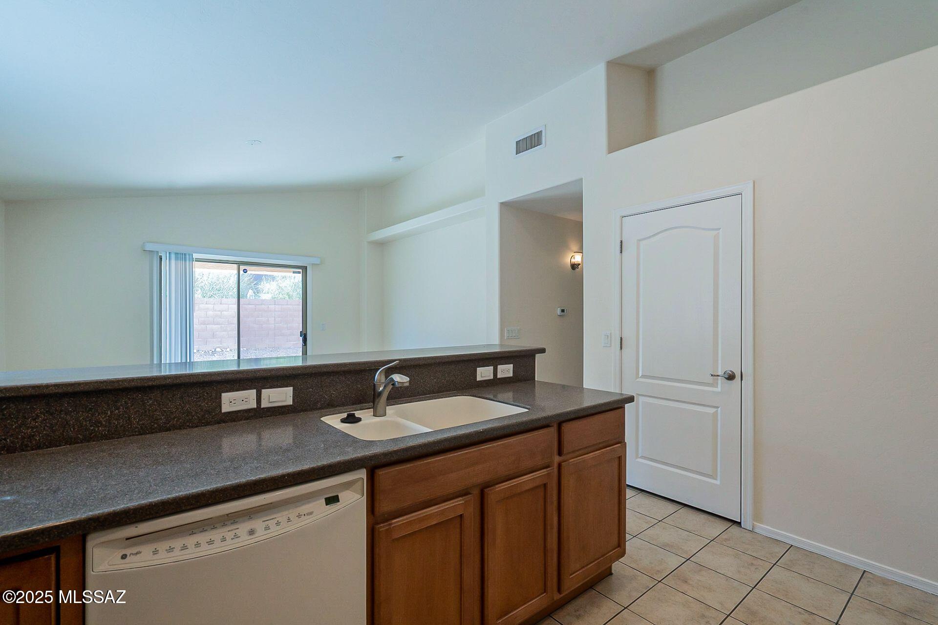 4018 E Shadow Branch Drive