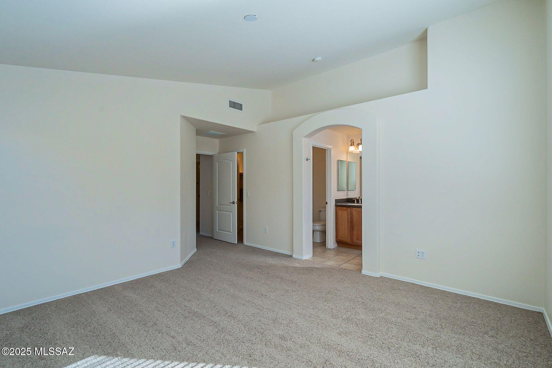 4018 E Shadow Branch Drive