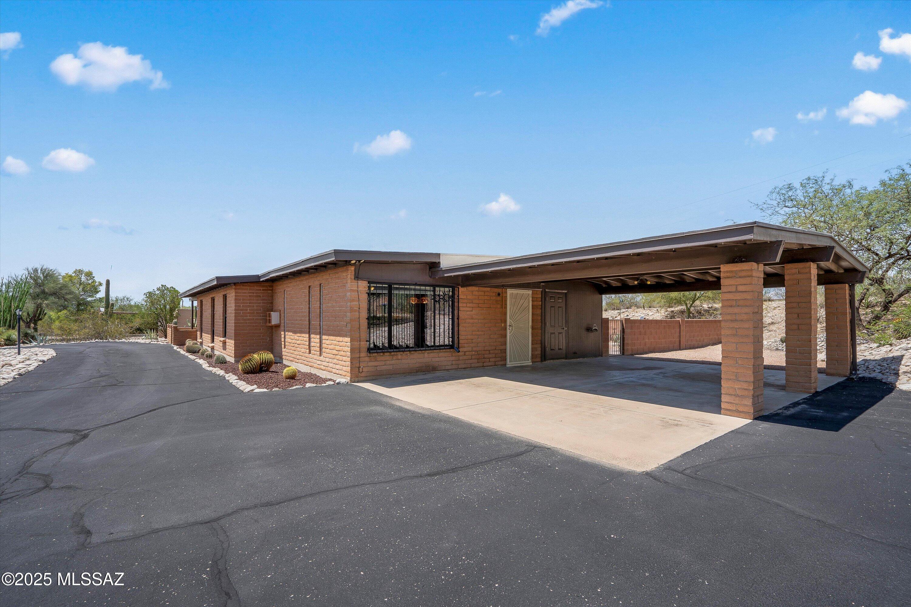 3441 N Prescott Place