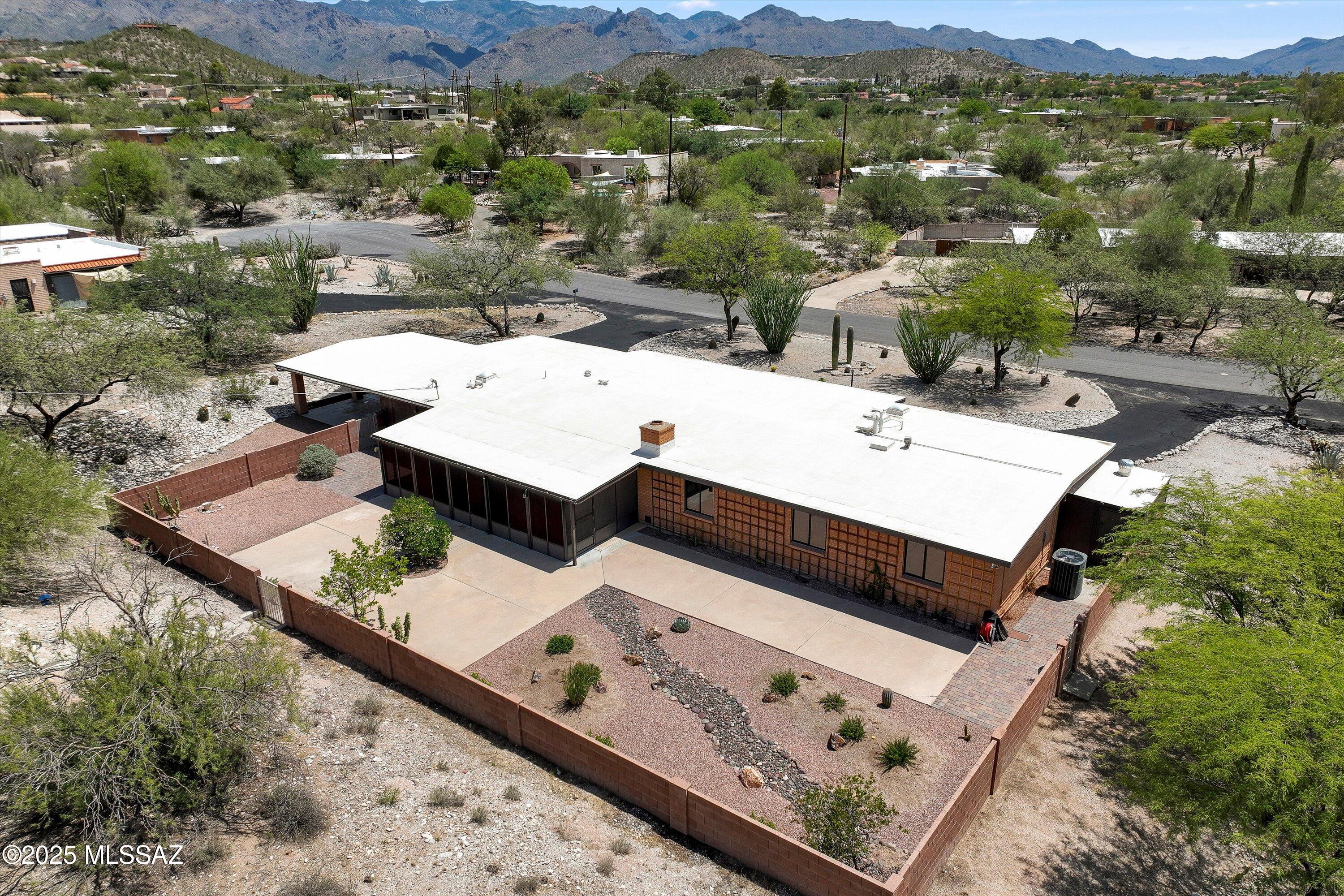 3441 N Prescott Place