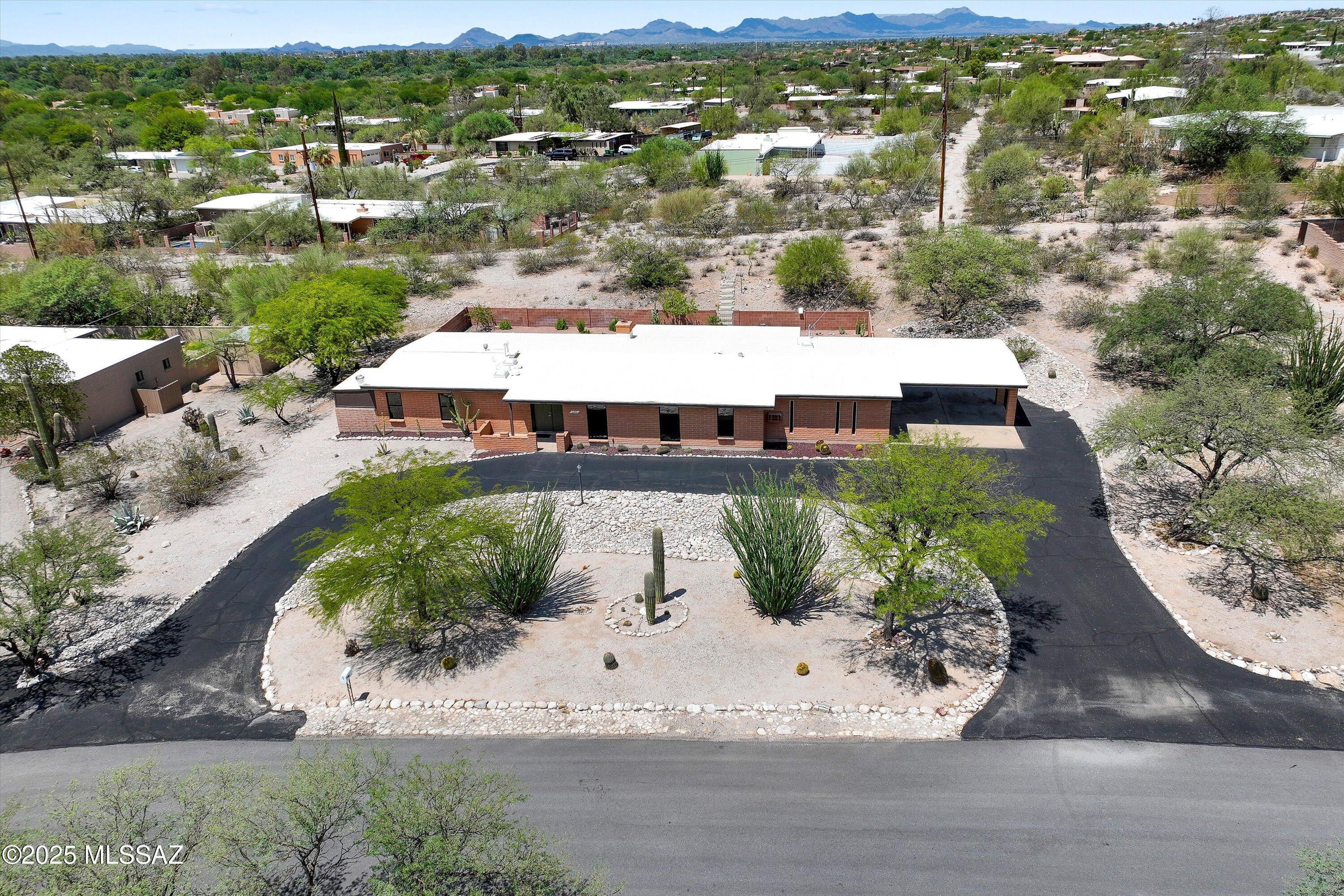3441 N Prescott Place