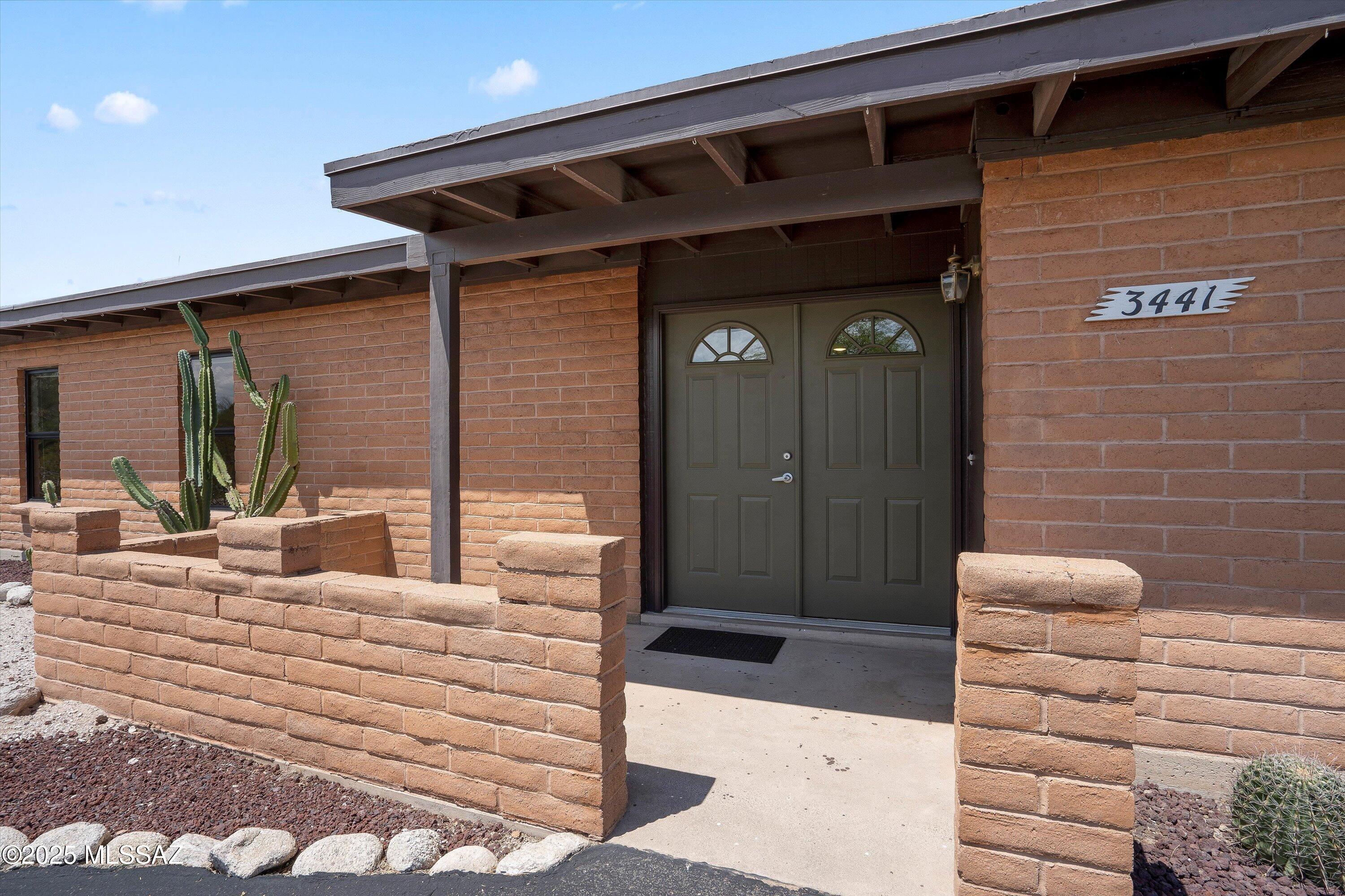 3441 N Prescott Place