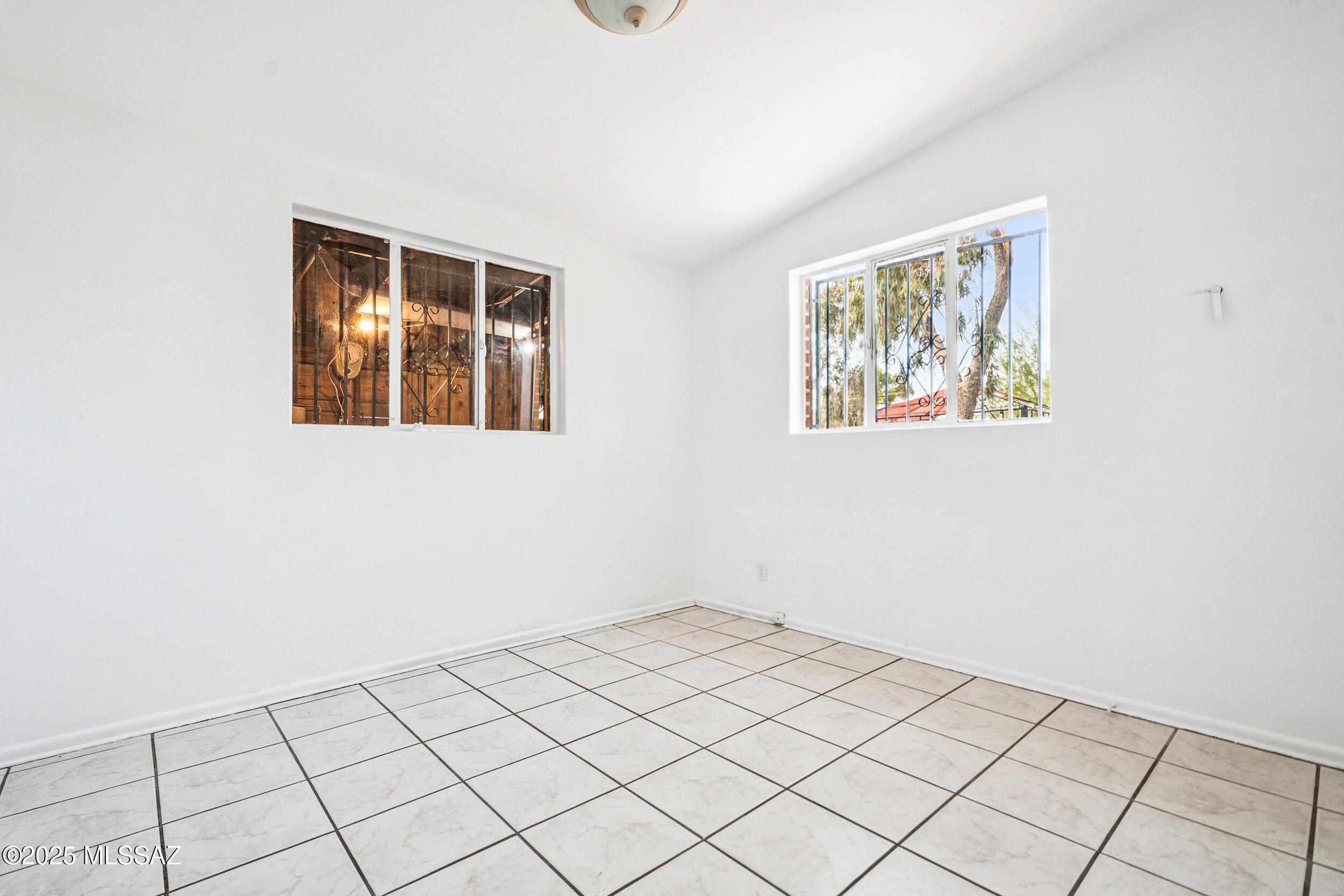 1229 E 13th Street