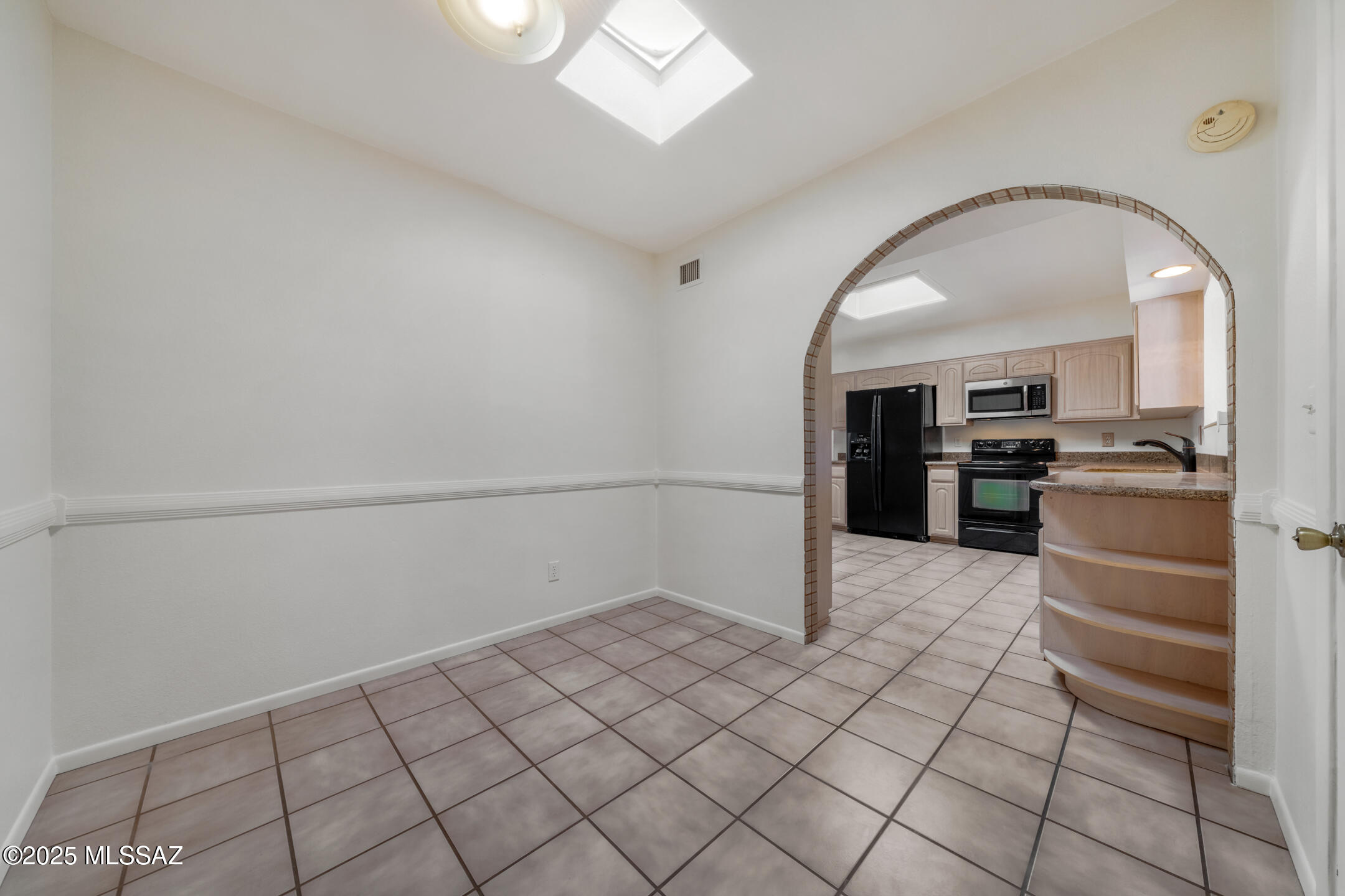 6640 E River Hills Place