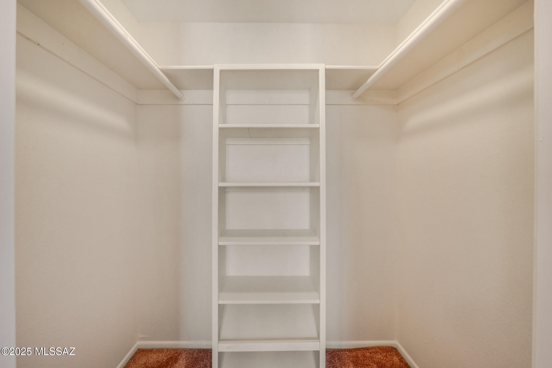 6640 E River Hills Place