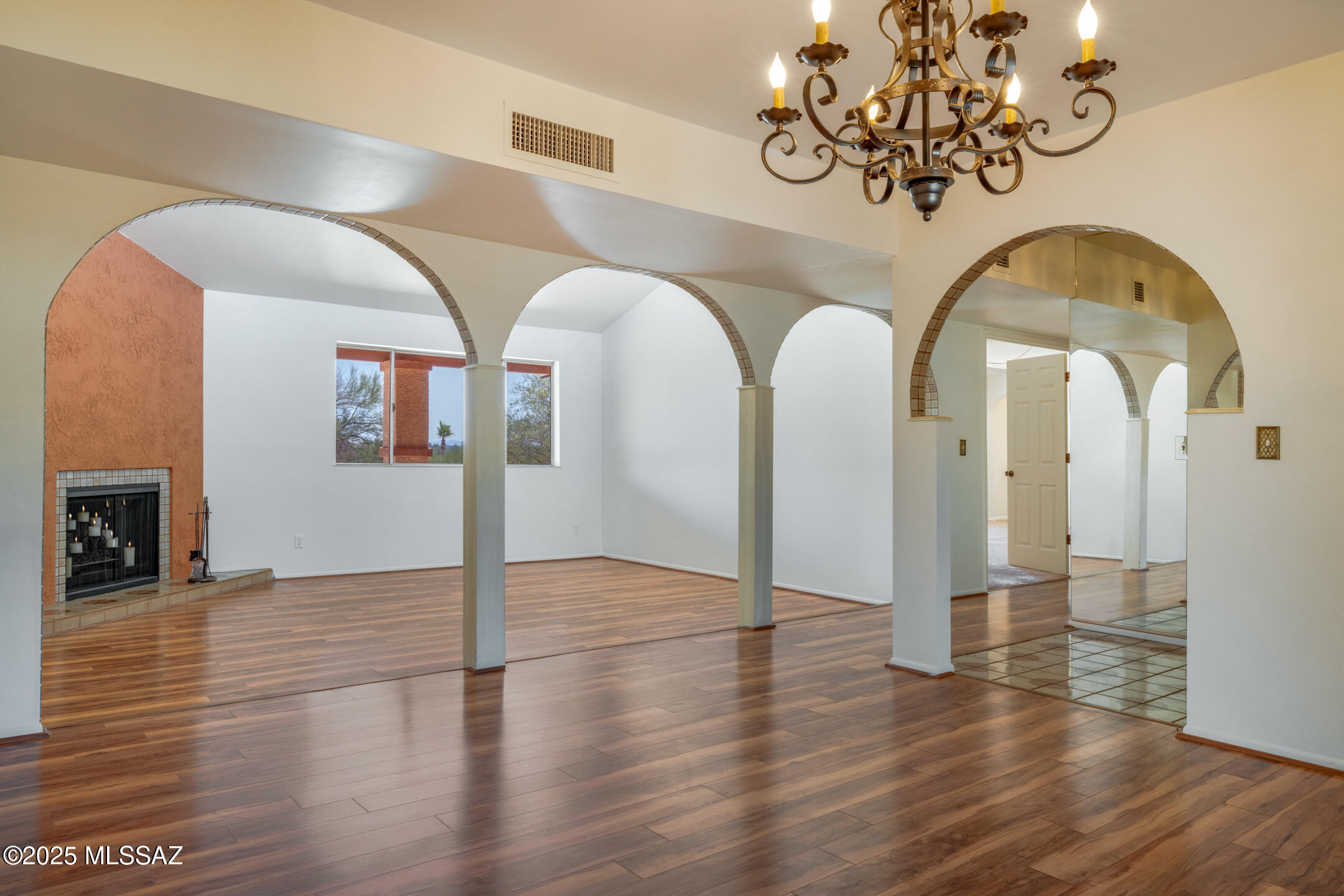 6640 E River Hills Place