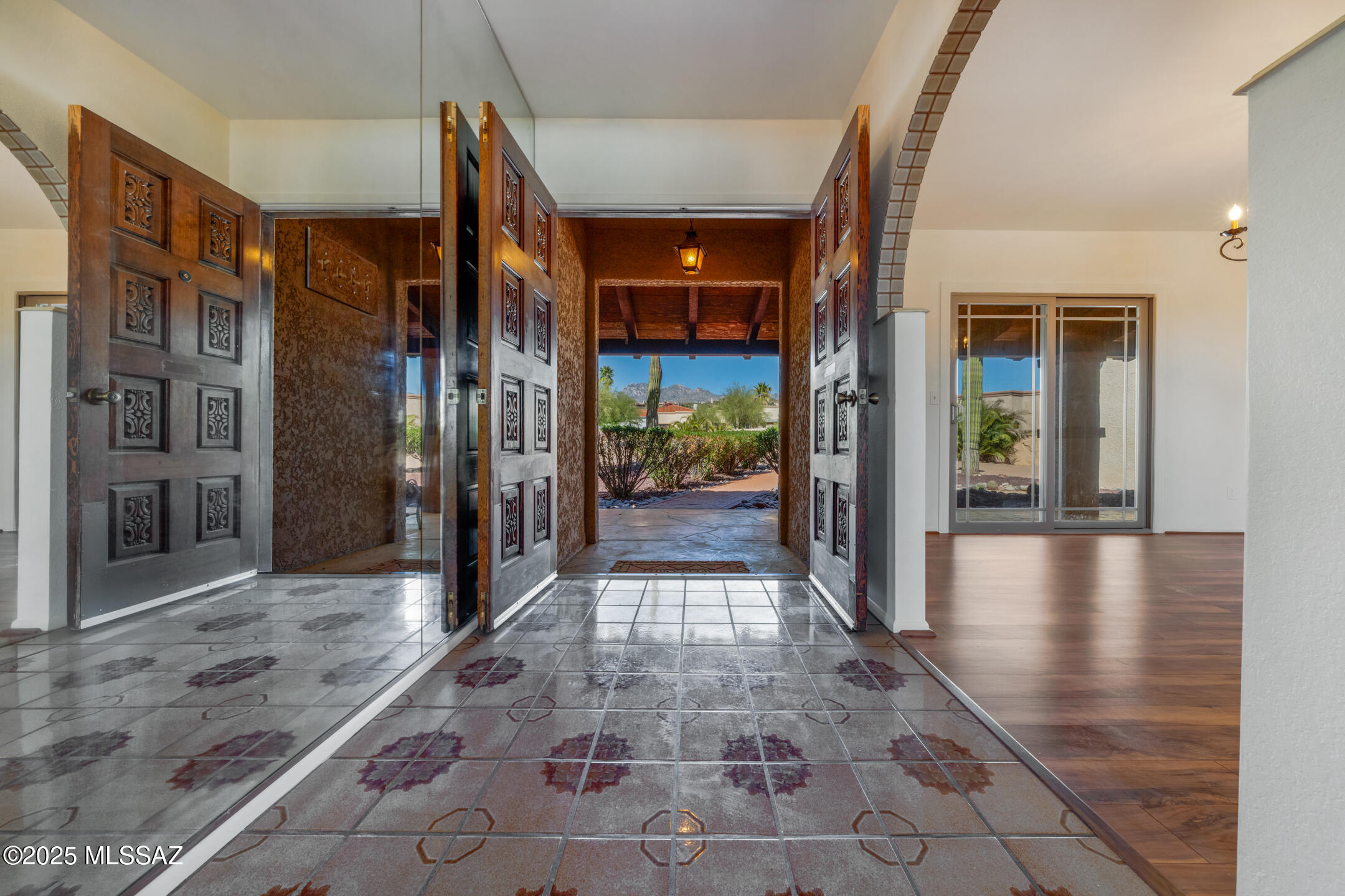 6640 E River Hills Place