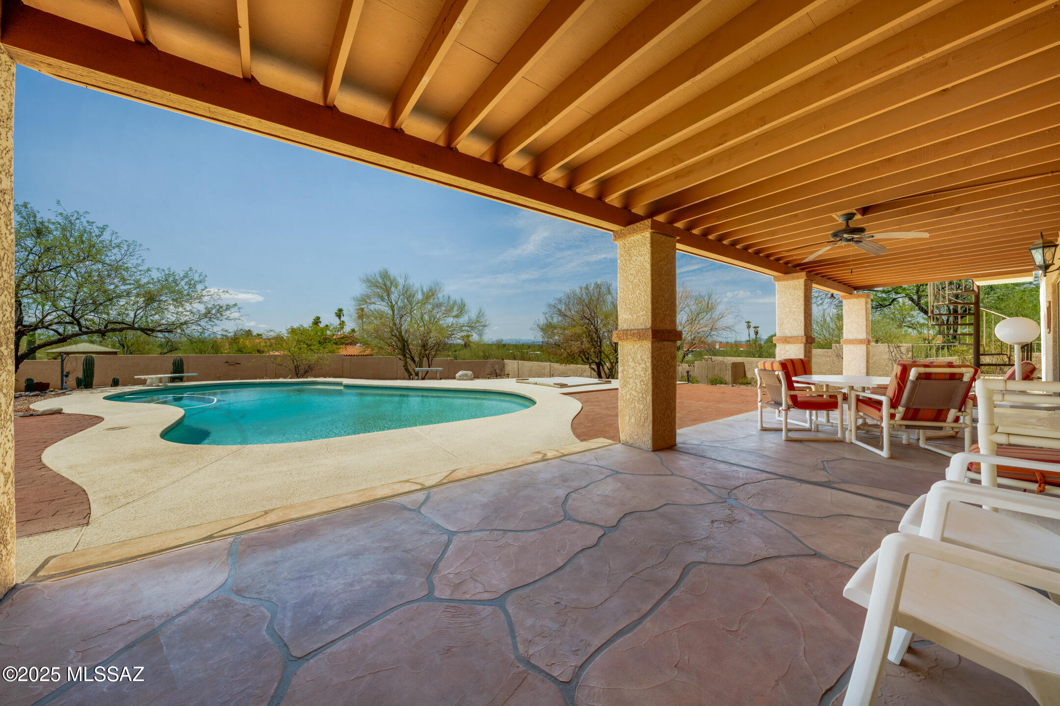 6640 E River Hills Place