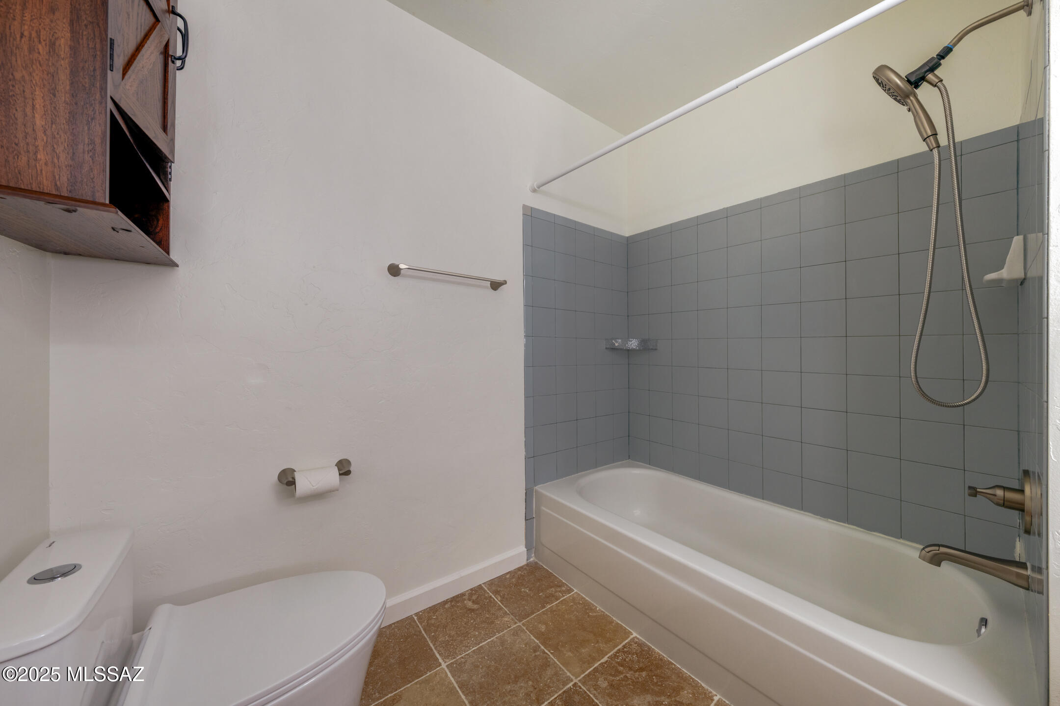 8424 E Corinthian Drive