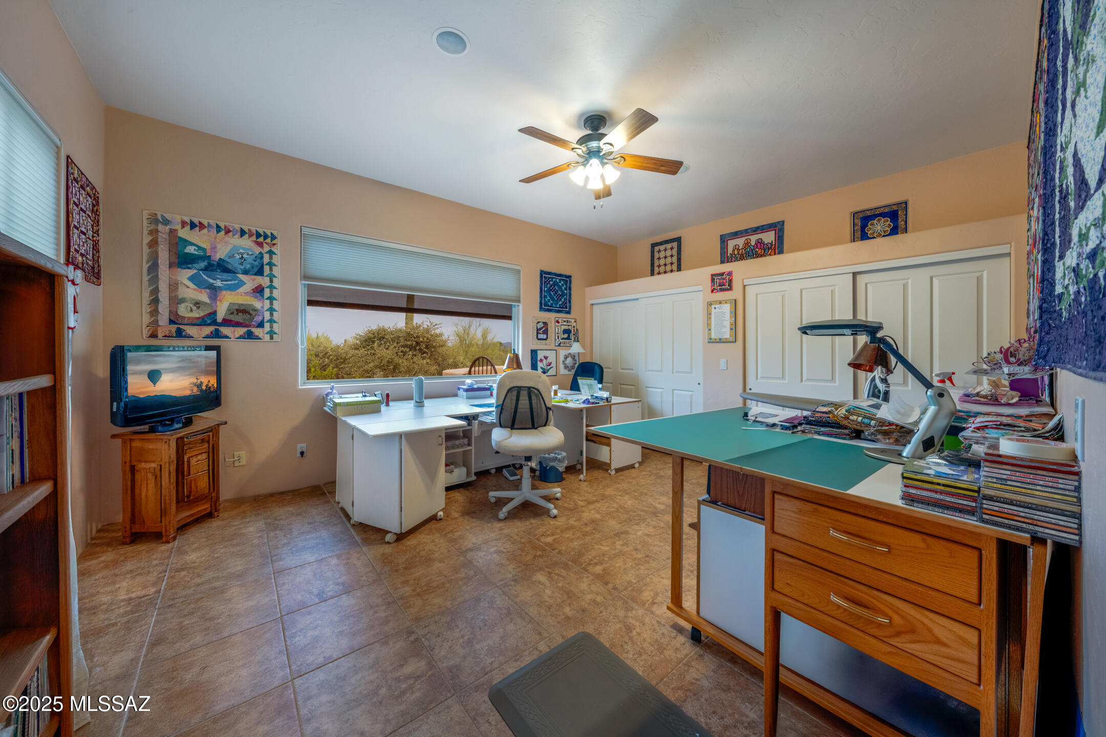 2201 S Lone Star Place
