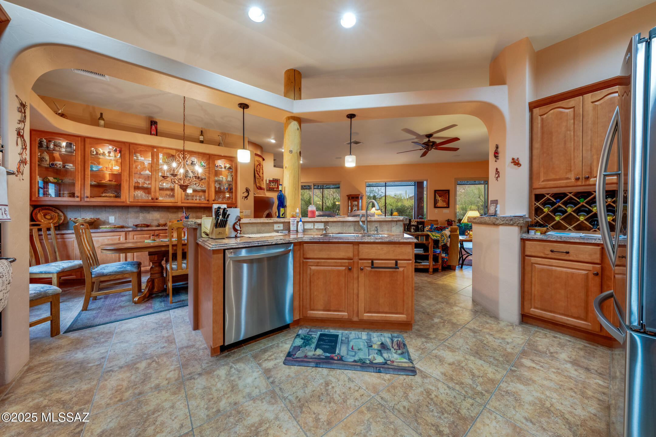 2201 S Lone Star Place