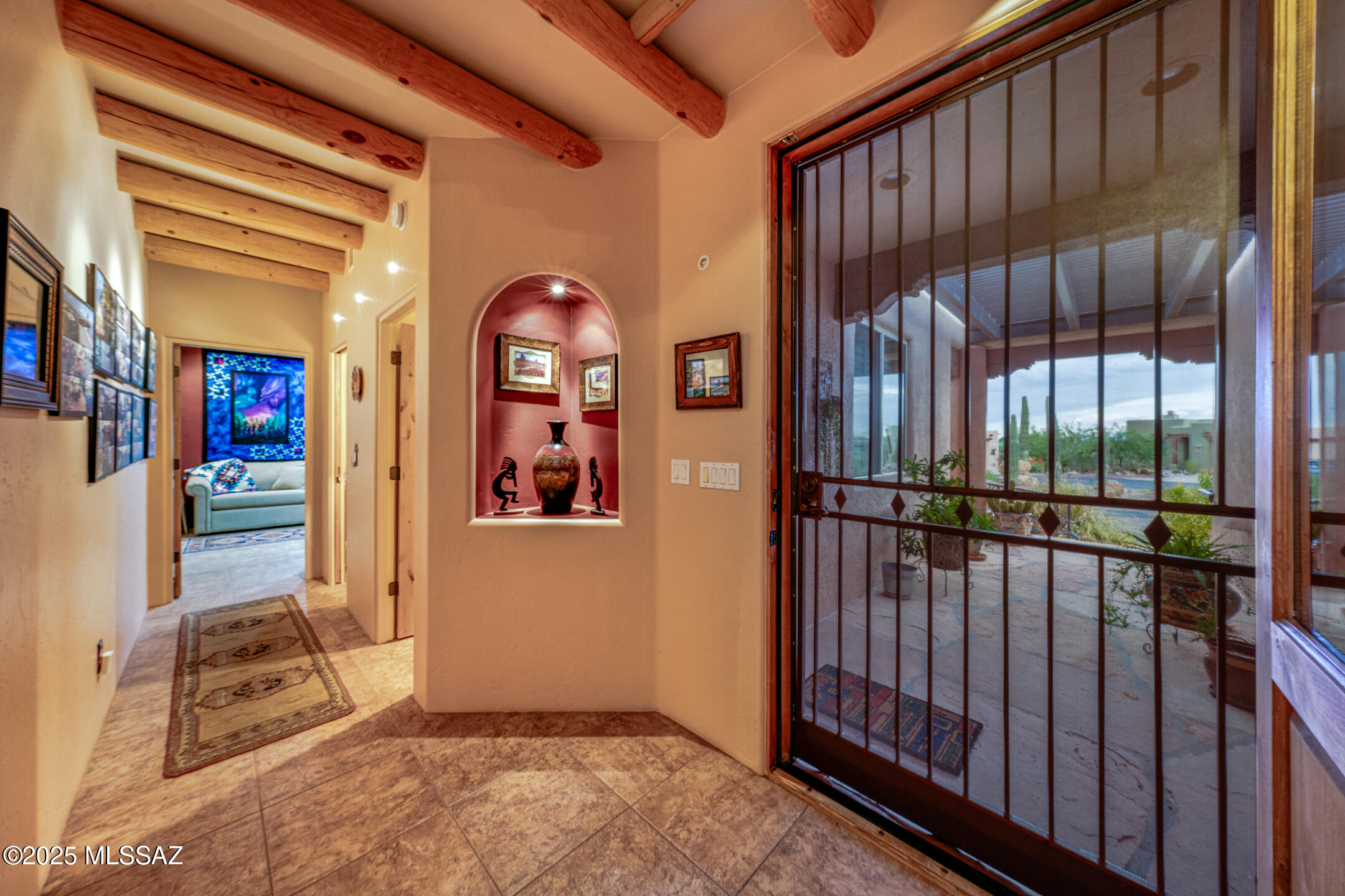 2201 S Lone Star Place