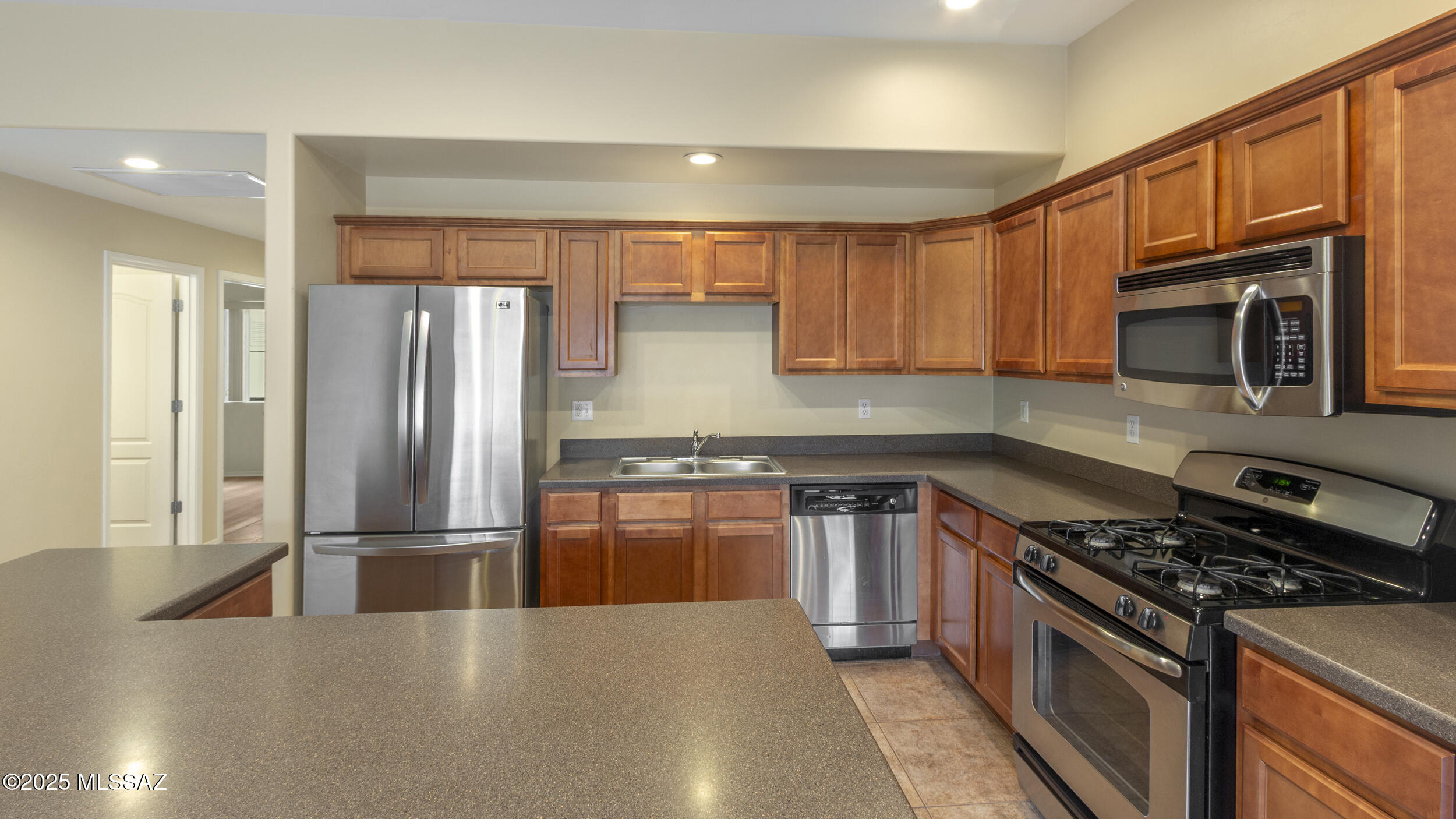 4134 N Fortune Loop
