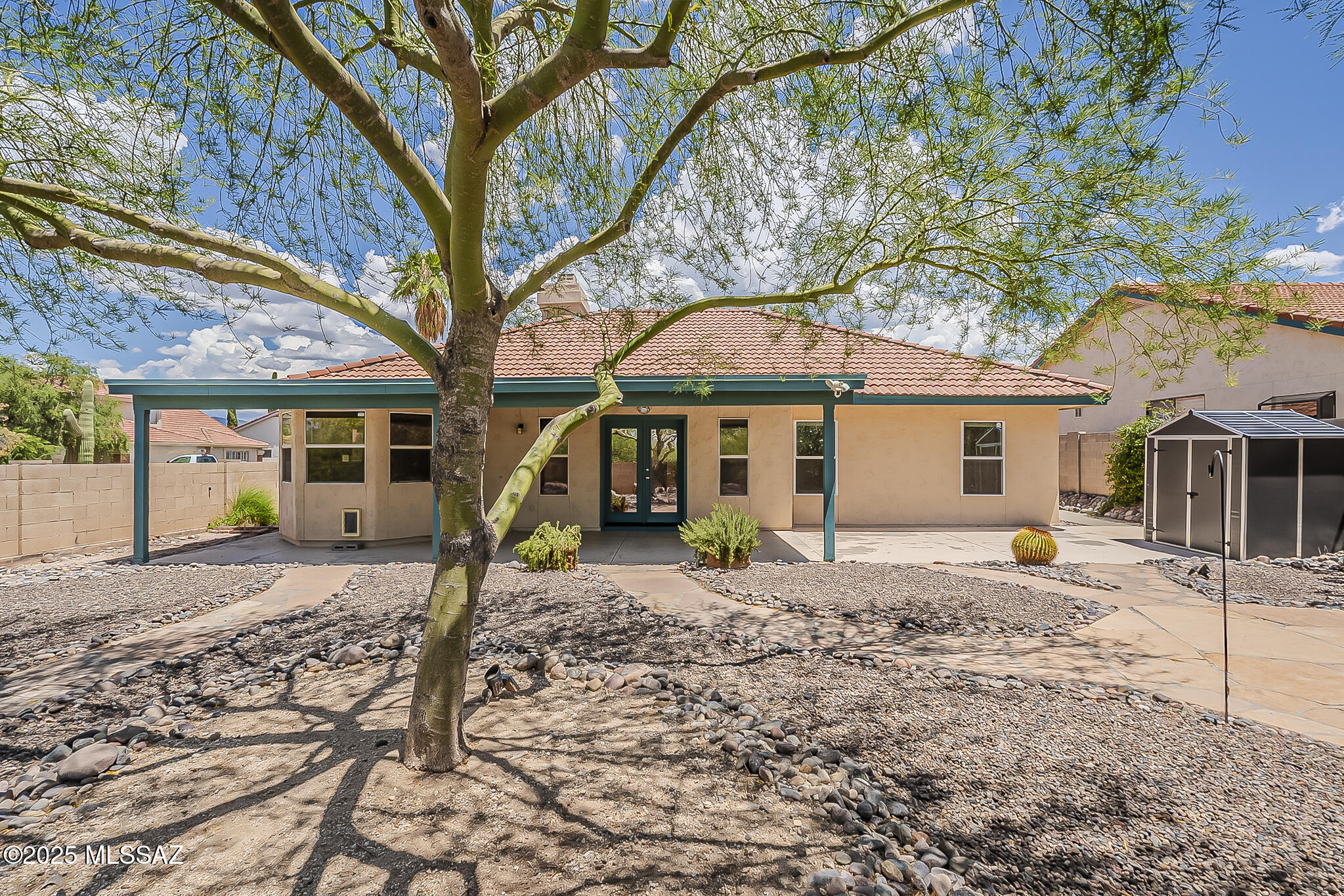 500 S Chalet Avenue