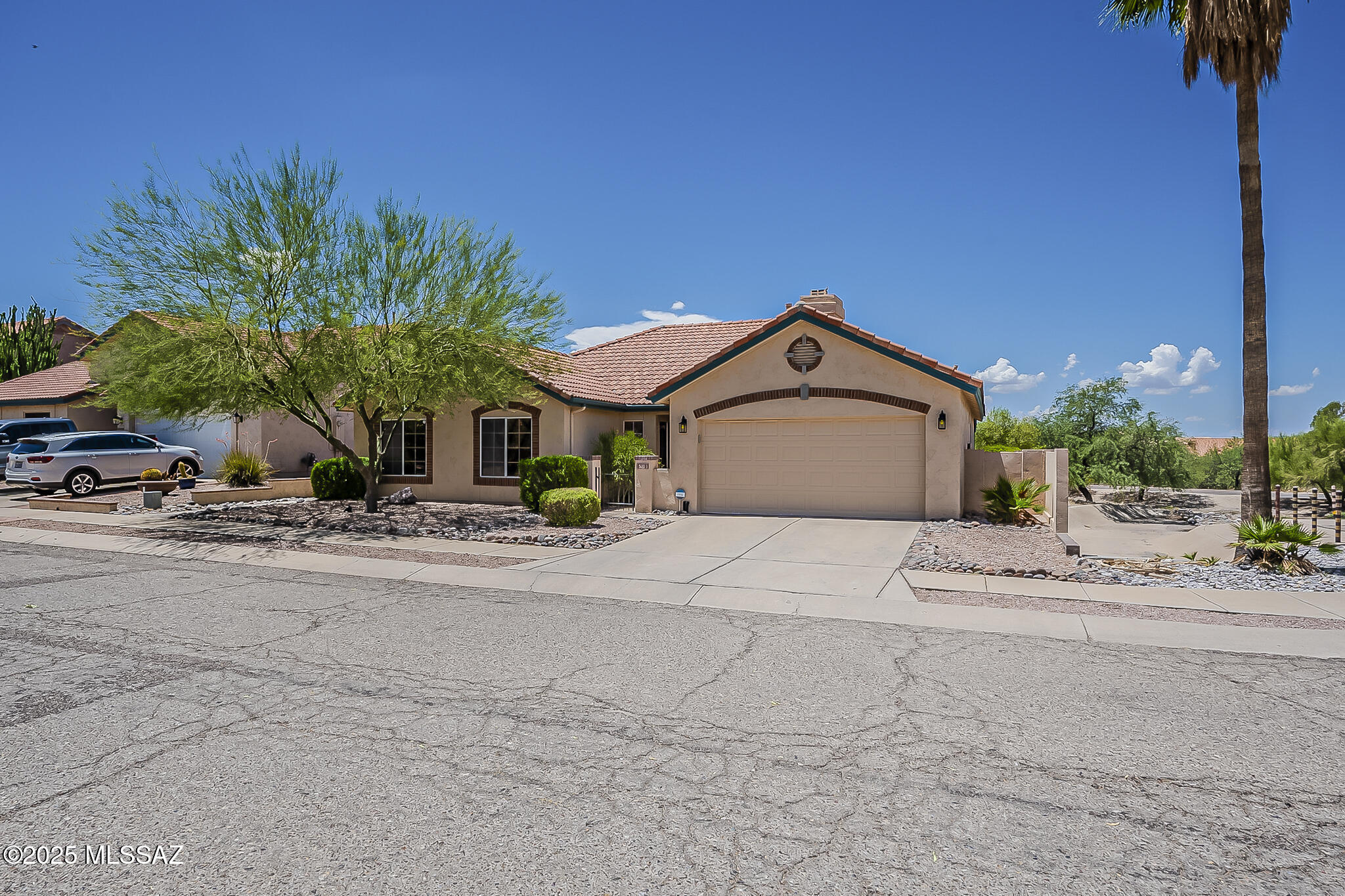 500 S Chalet Avenue