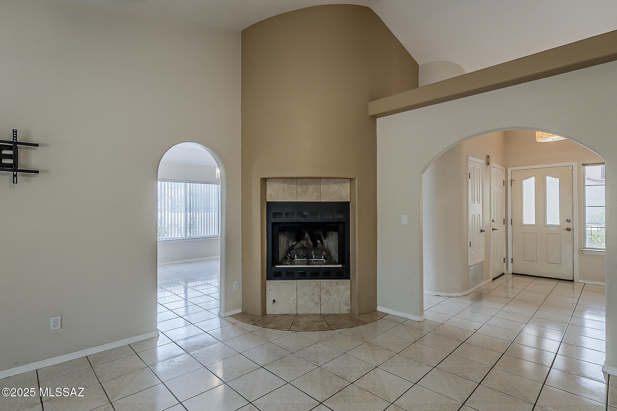 500 S Chalet Avenue