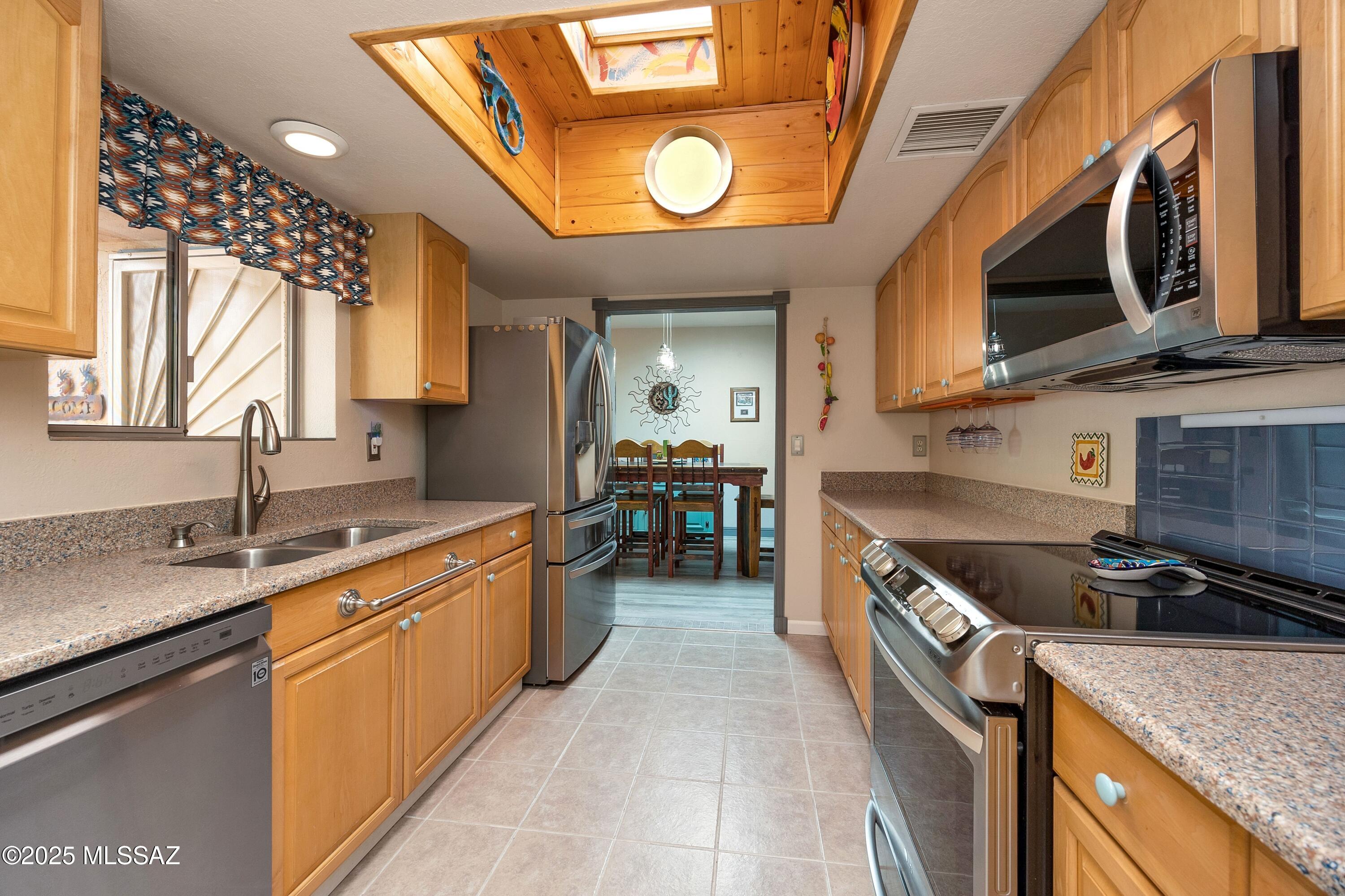 2020 S Quail Hollow Drive