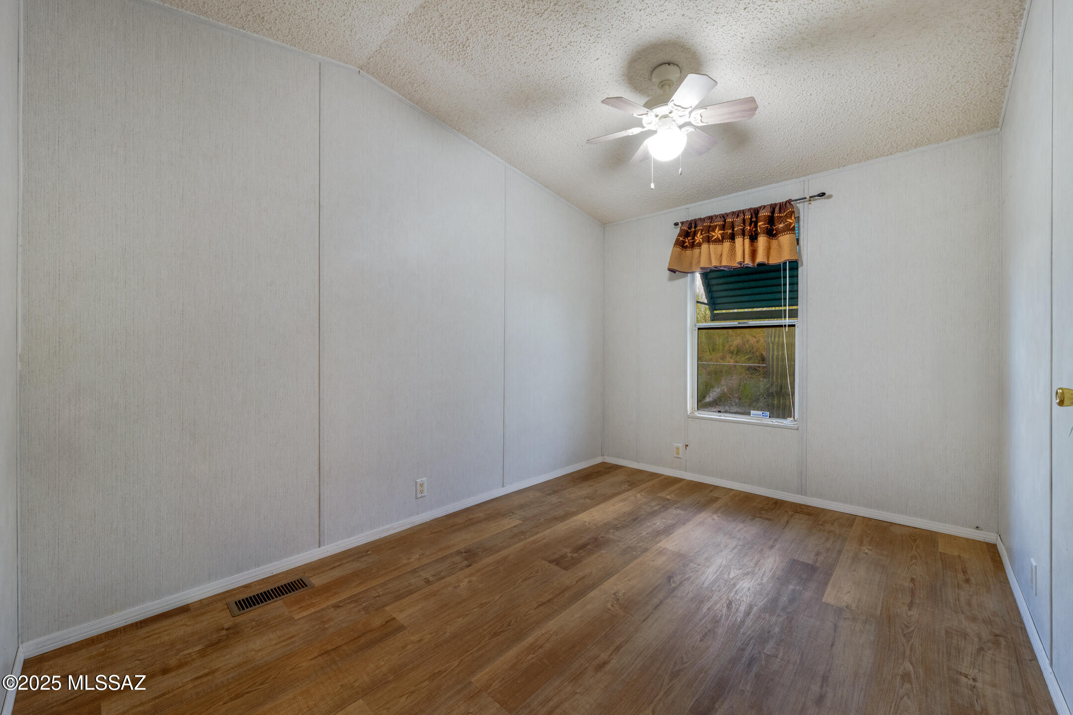 3435 S Richardson Drive