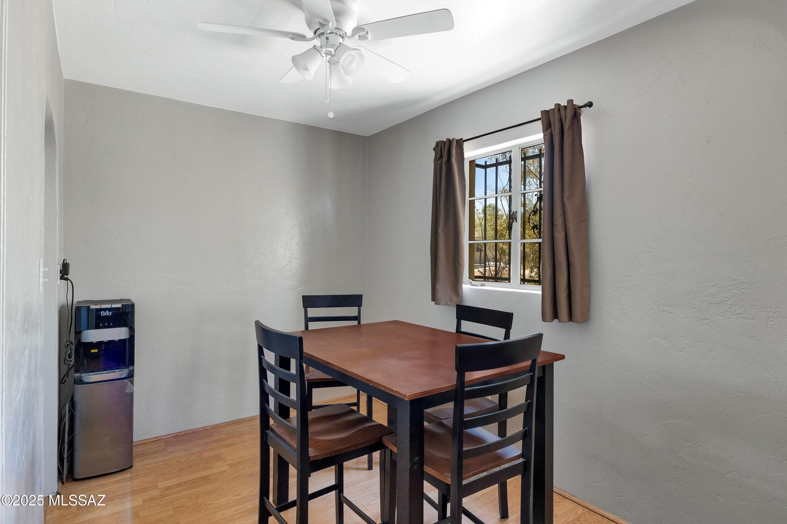 2502 N Fremont Avenue